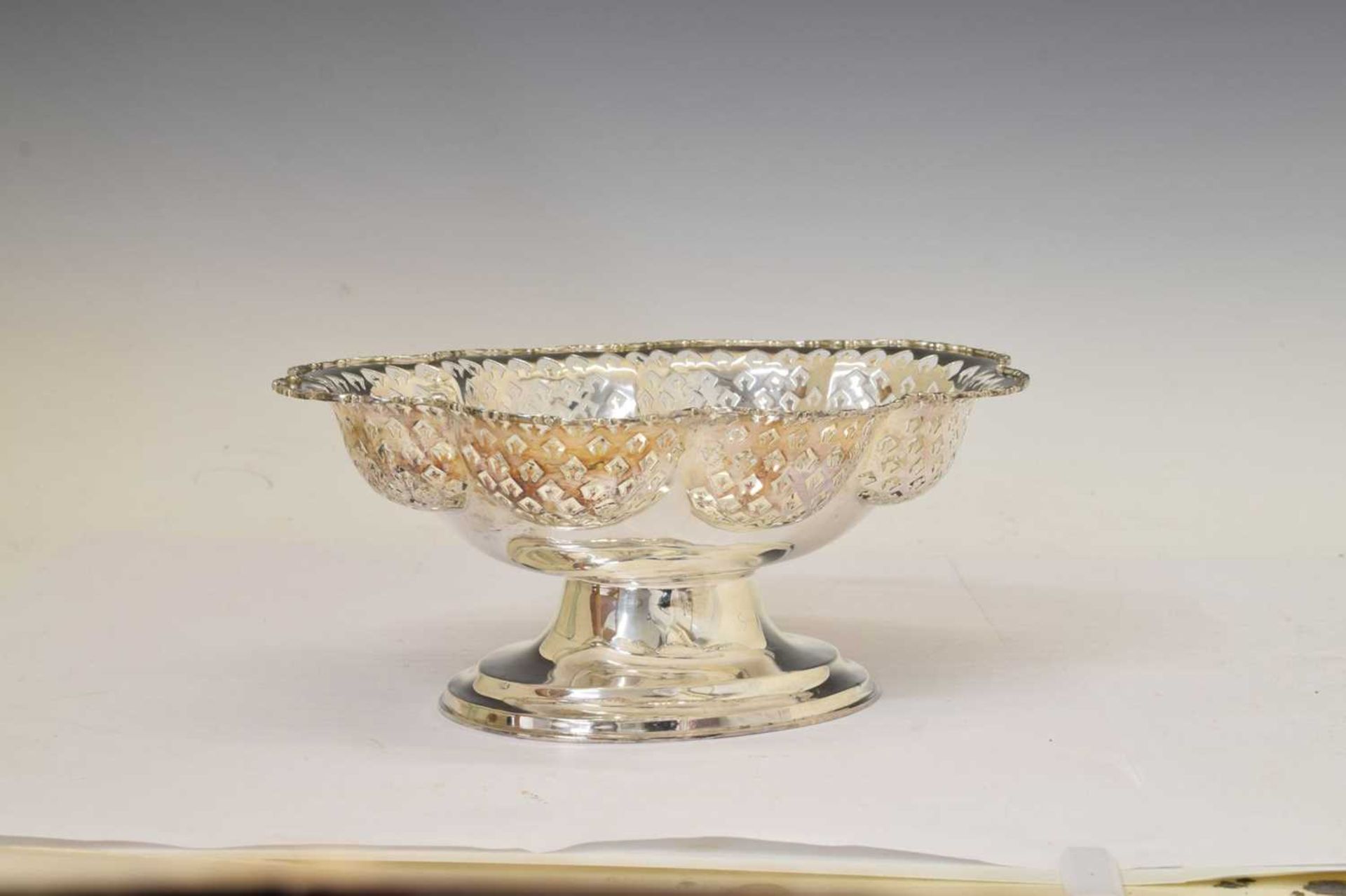 George V silver pedestal bowl or comport - Image 13 of 13