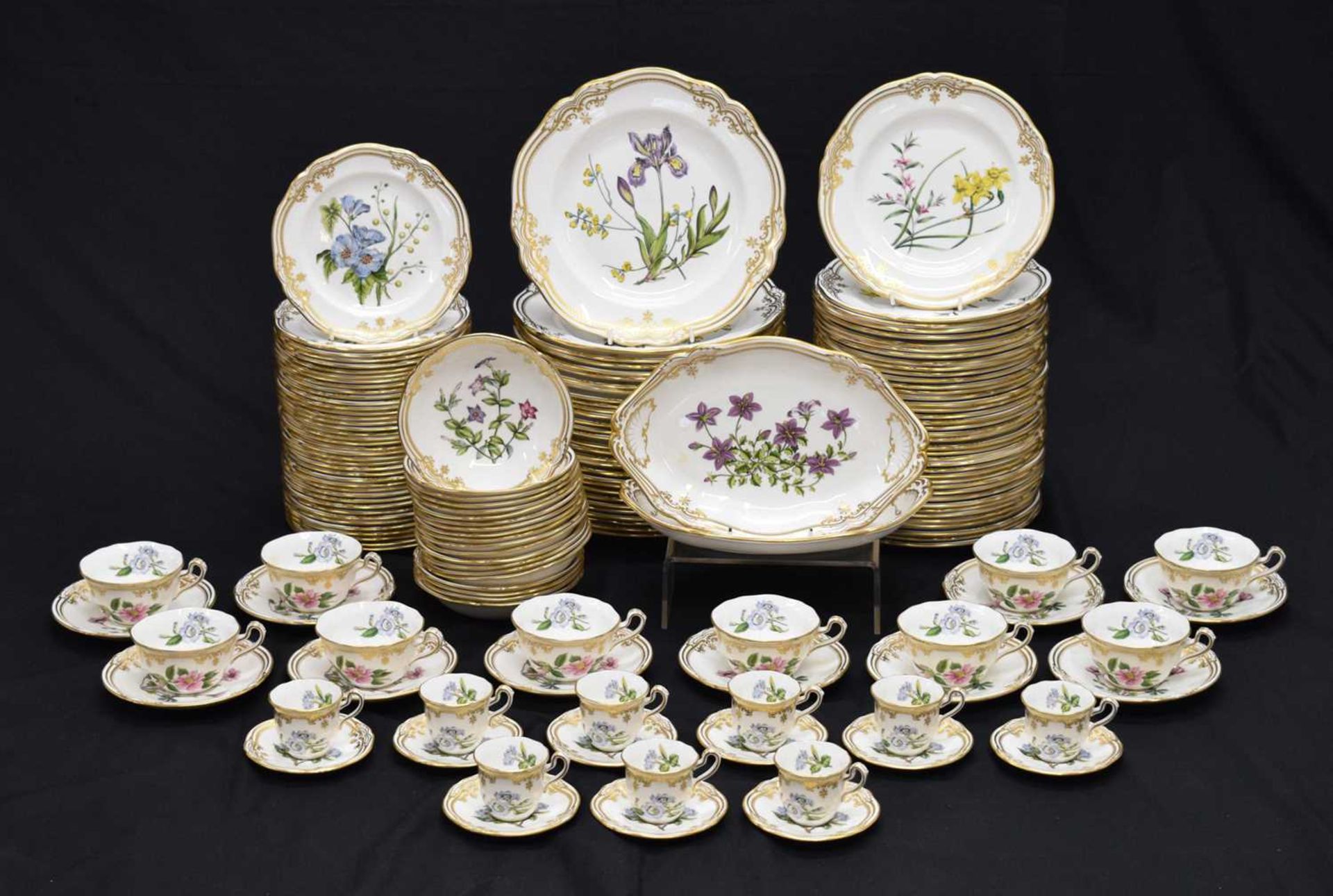 Extensive collection of Spode ‘Stafford Flowers’ dinner and tea wares