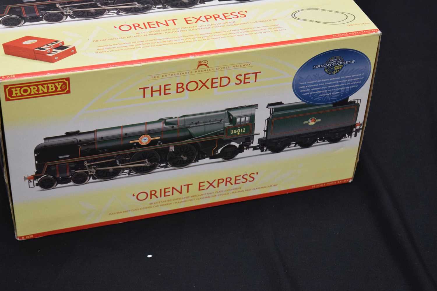 Hornby - Boxed 00 gauge 'Orient Express' set - Image 4 of 7