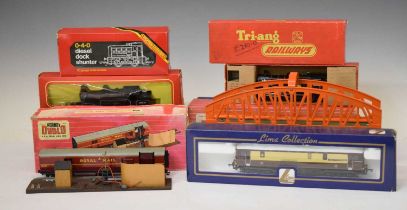 Quantity of Triang, Hornby and other locomotives and accessories