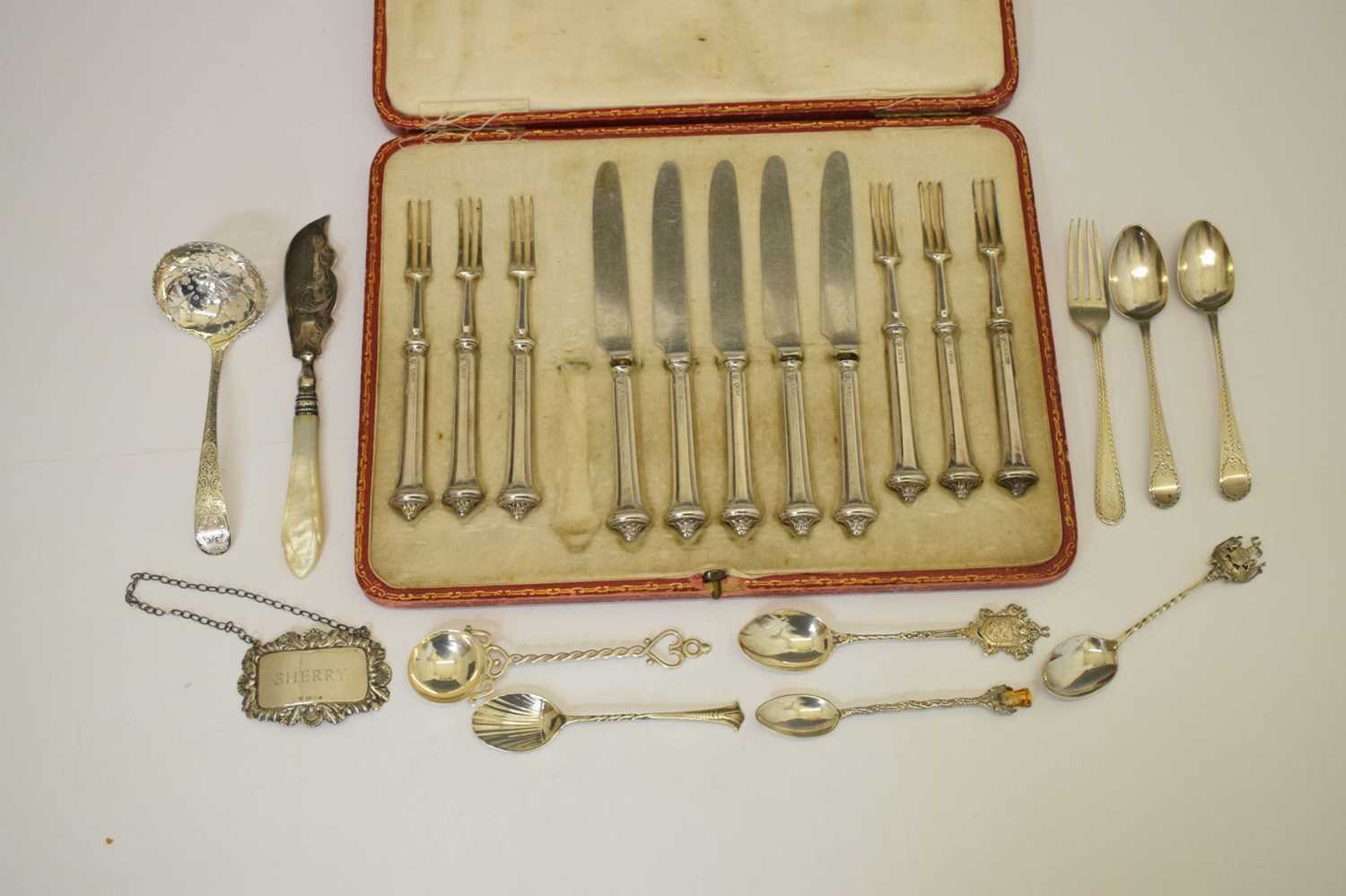 Victorian silver butter dish, cased set of George V silver handled fruit knives and forks, etc - Image 8 of 22