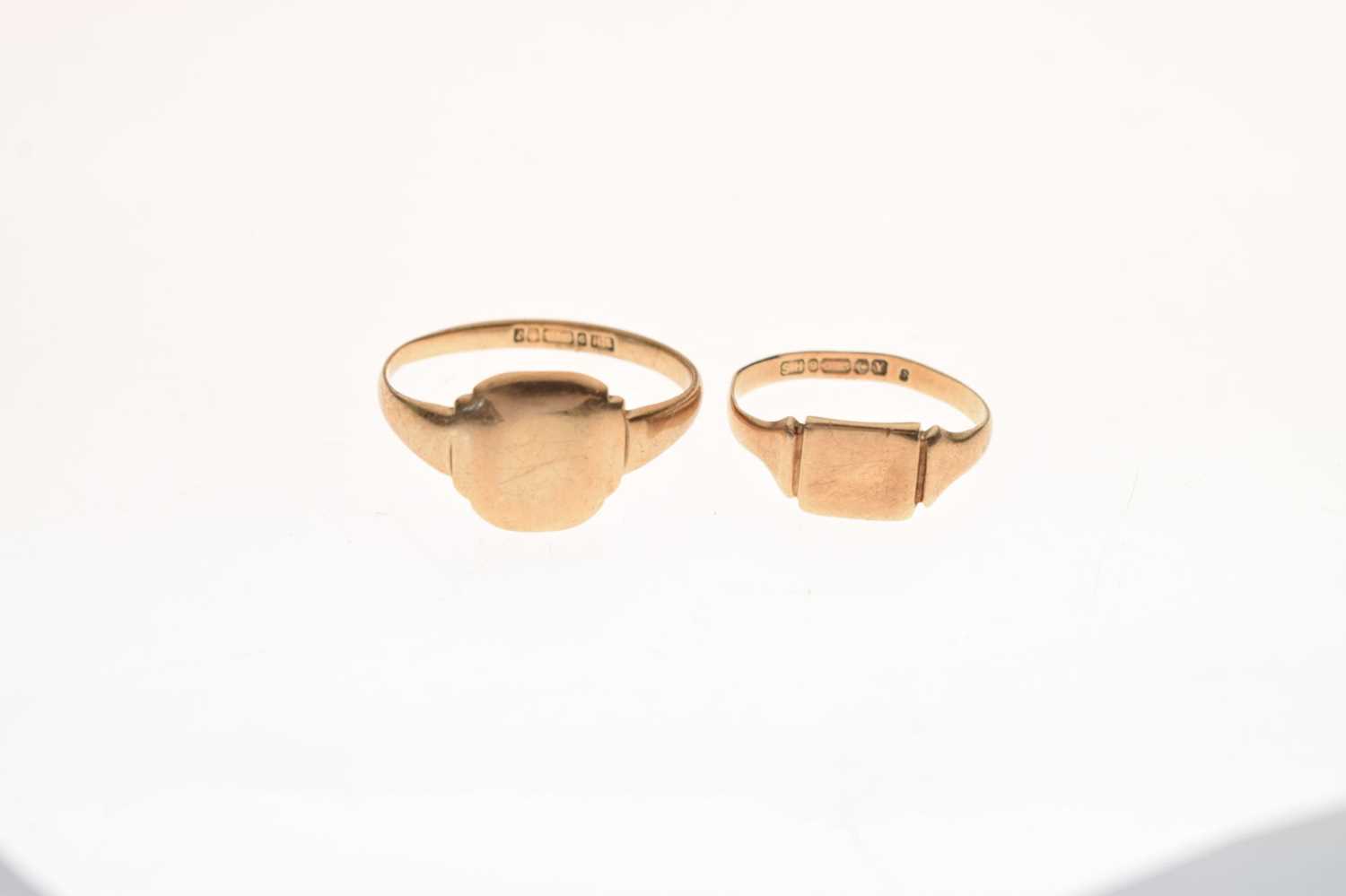 Two 9ct gold signet rings - Image 7 of 7