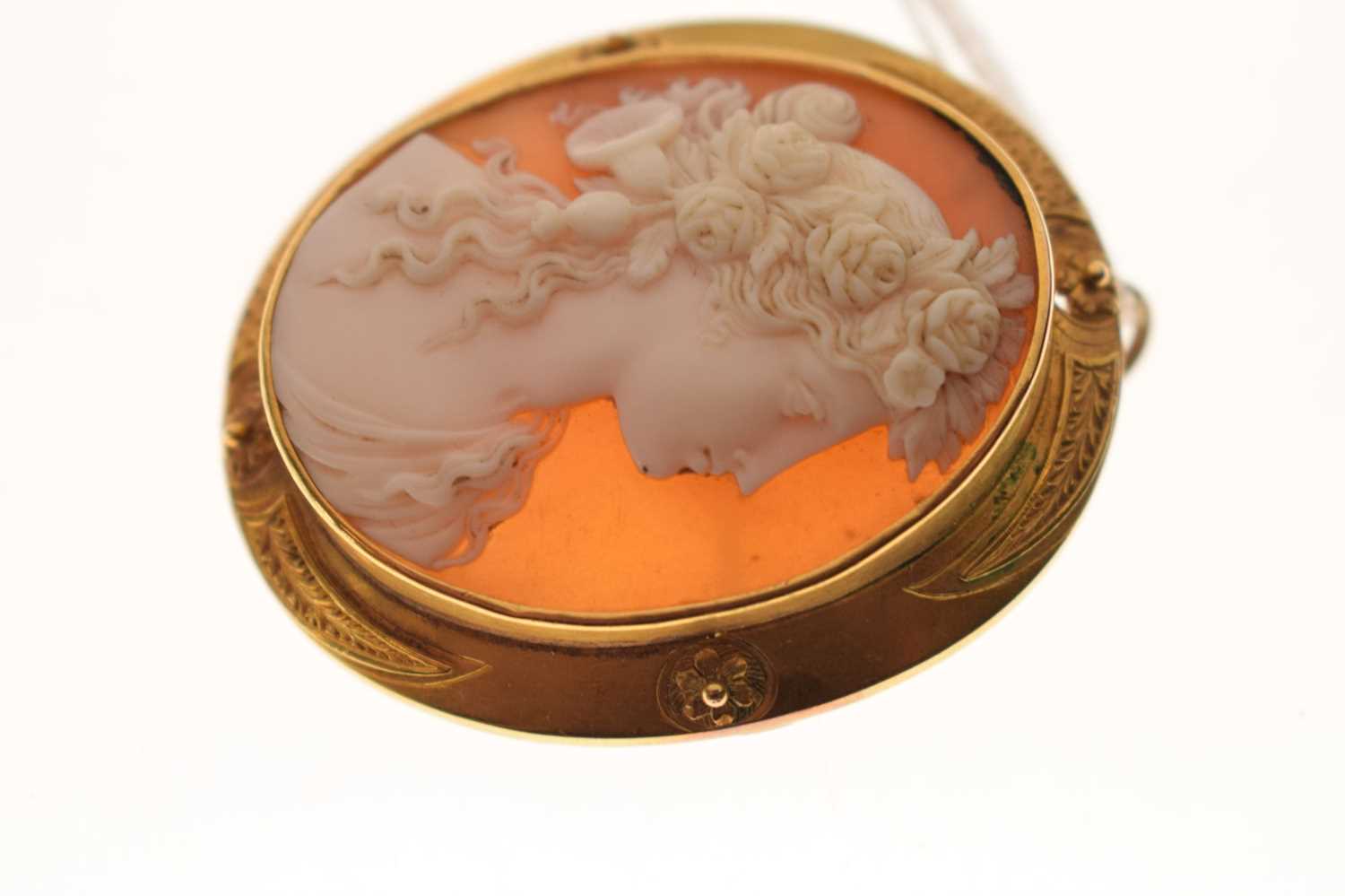 Shell cameo brooch - Image 2 of 5