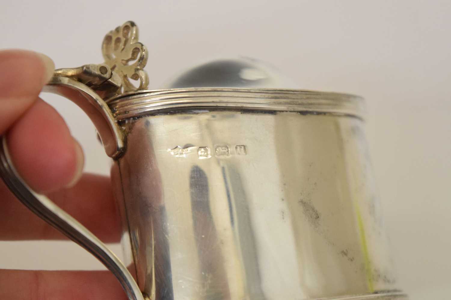 George V silver twin-handled salt, and a quantity of silver cruets - Image 10 of 12