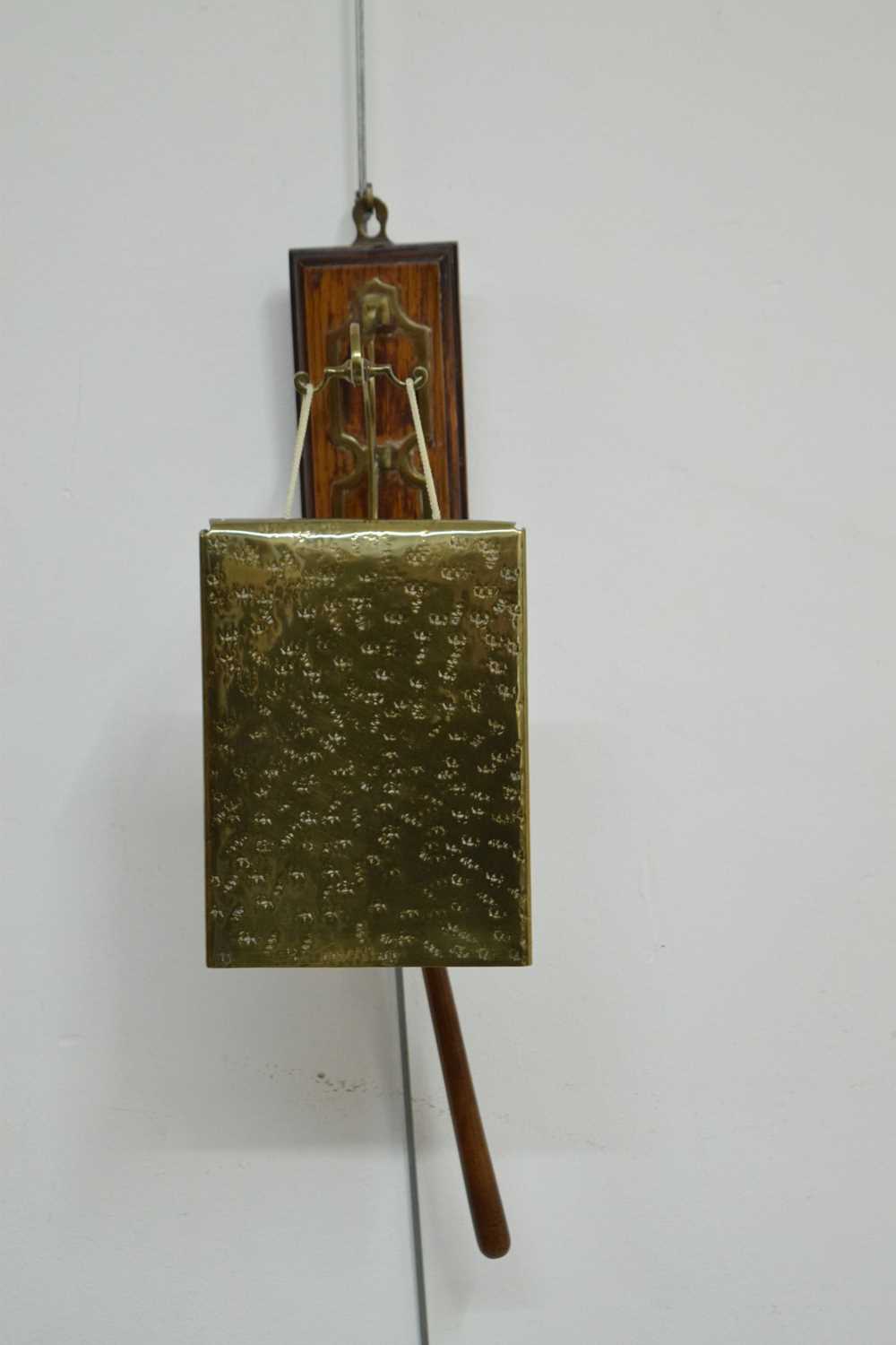 Early 20th century gilt metal dinner gong - Image 2 of 8