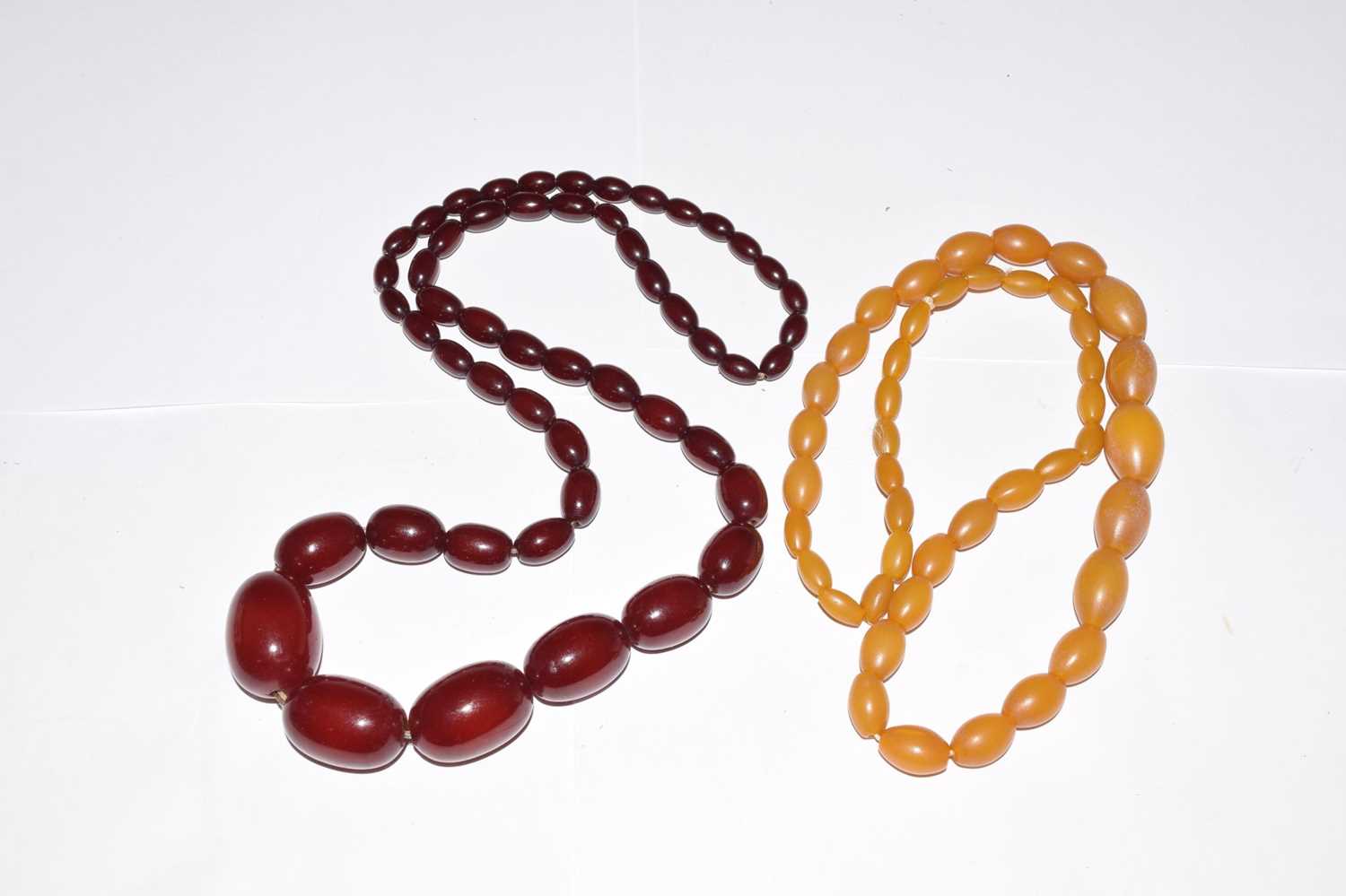 Two bead necklaces - Image 2 of 7