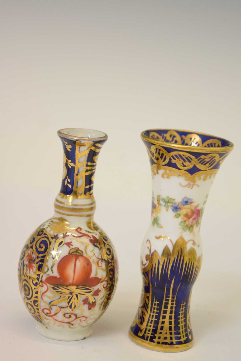 Pair of Royal Crown Derby Imari Witches pattern miniature vases - Image 4 of 16