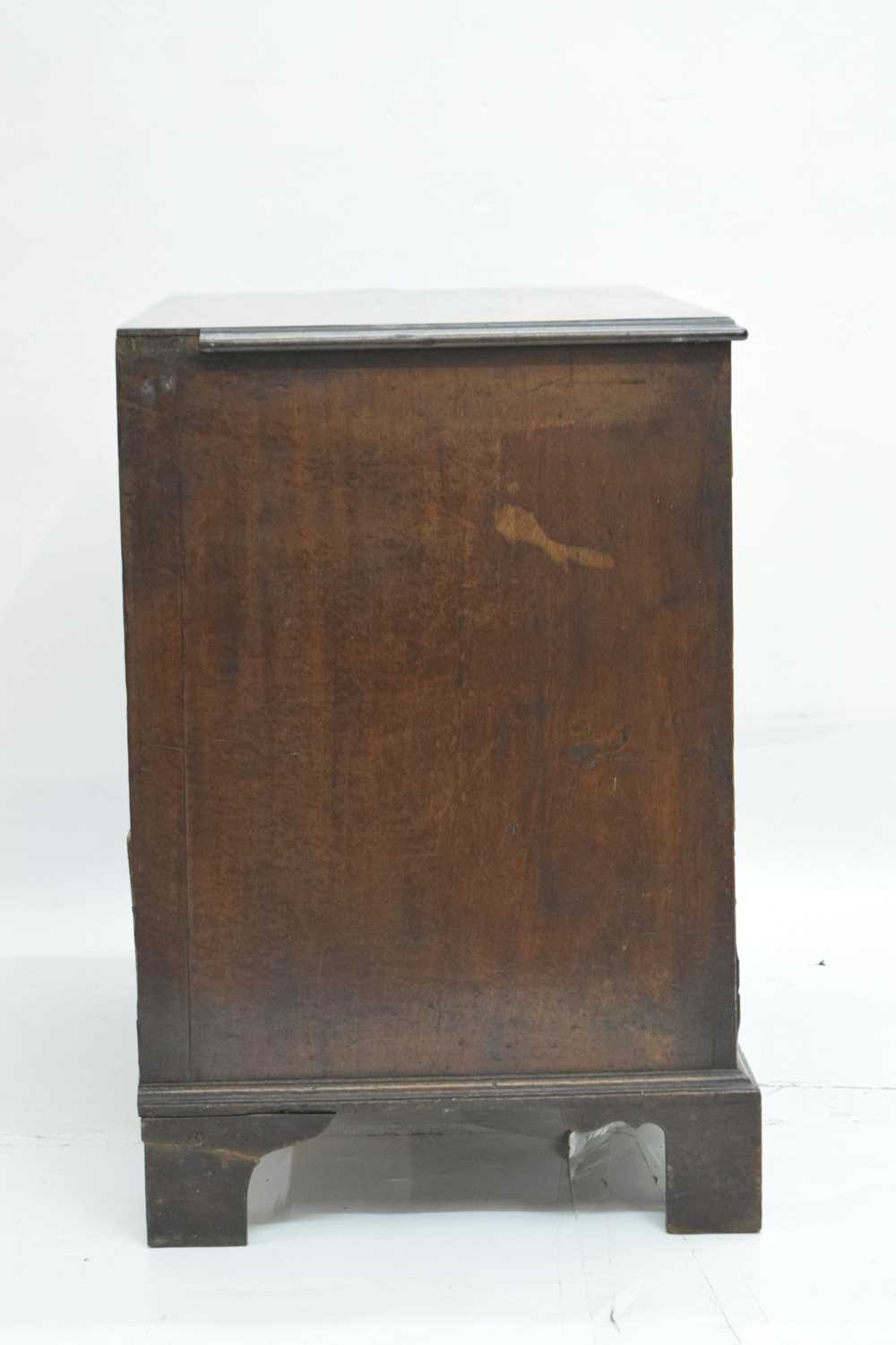 George III mahogany chest of drawers - Image 5 of 11