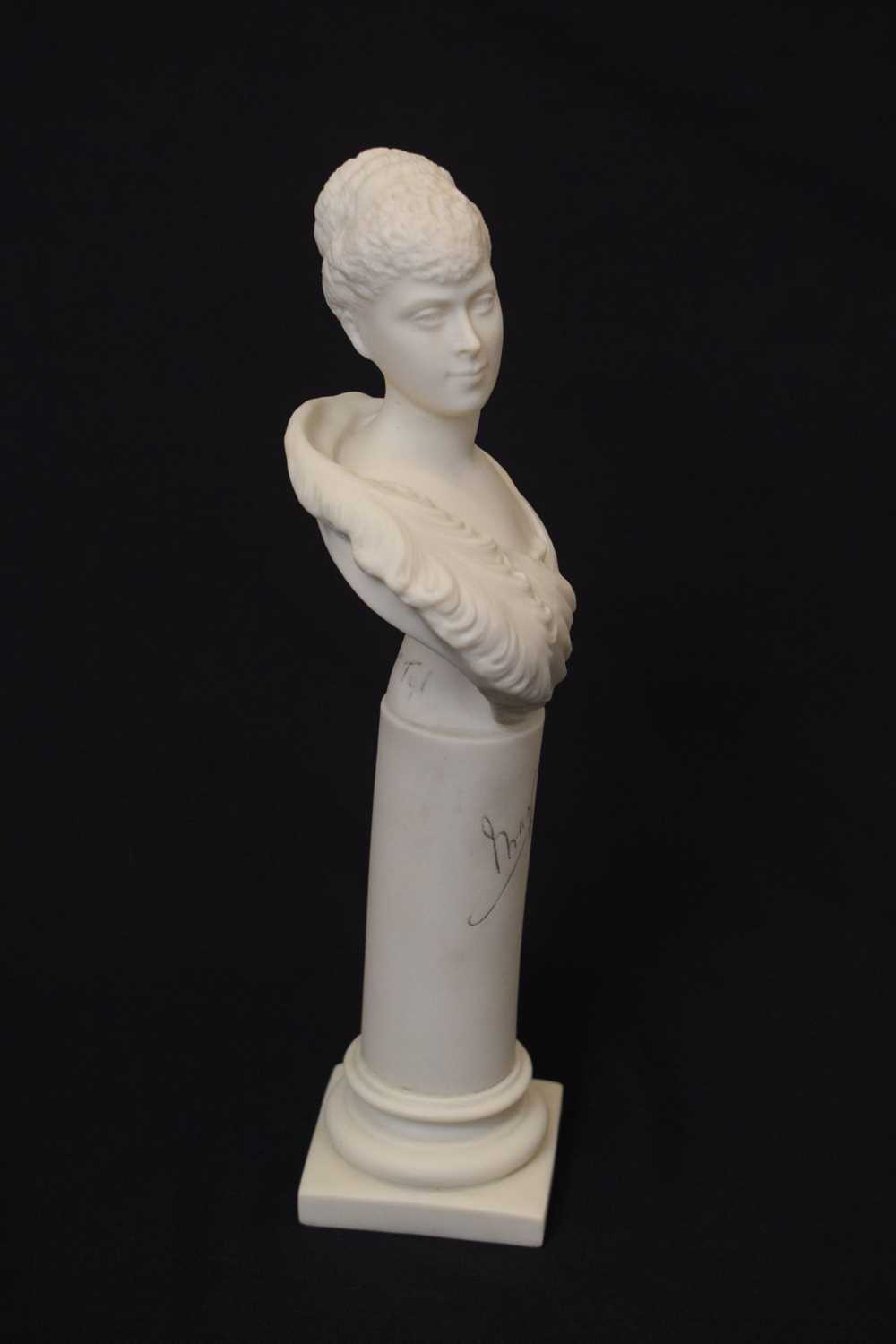 Attributed to Minton - Late 19th century parian bust of Princess Victoria Mary - Image 8 of 8