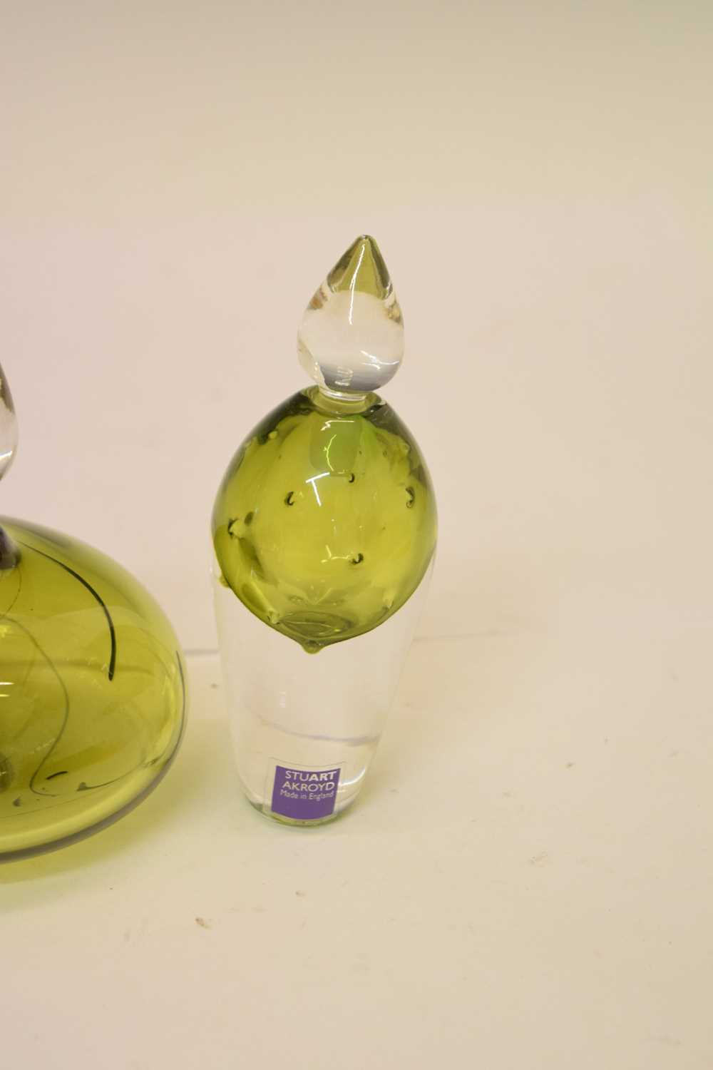 Stuart Akroyd - Studio glass - Four scent bottles - Image 6 of 14