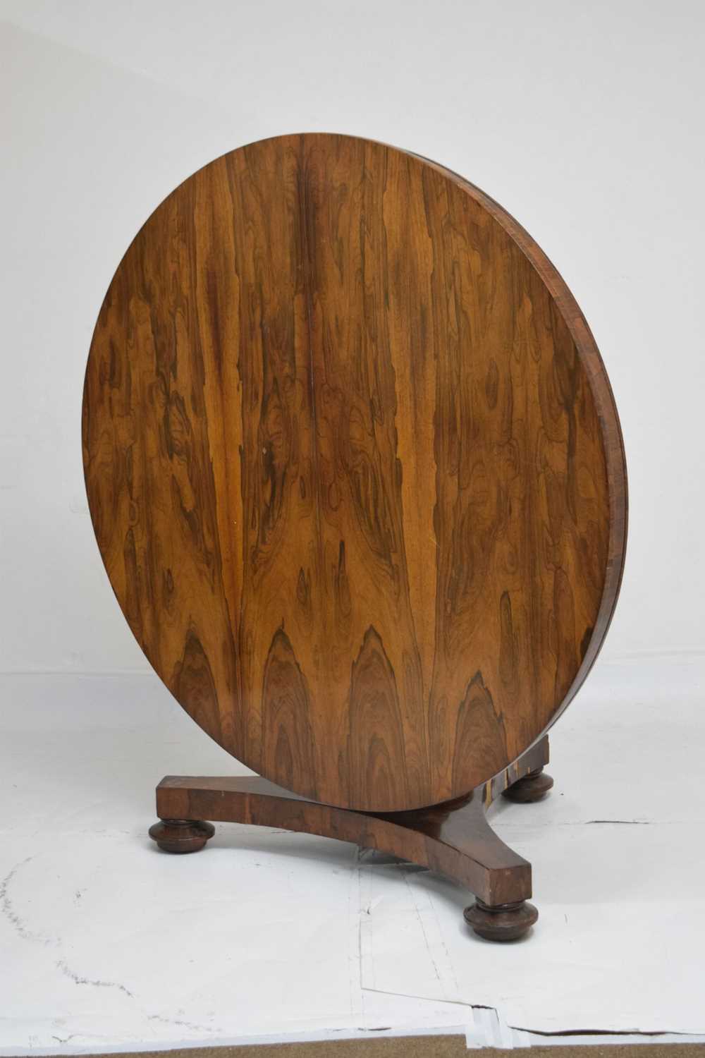 Early Victorian rosewood tilt-top centre or breakfast table - Image 2 of 8