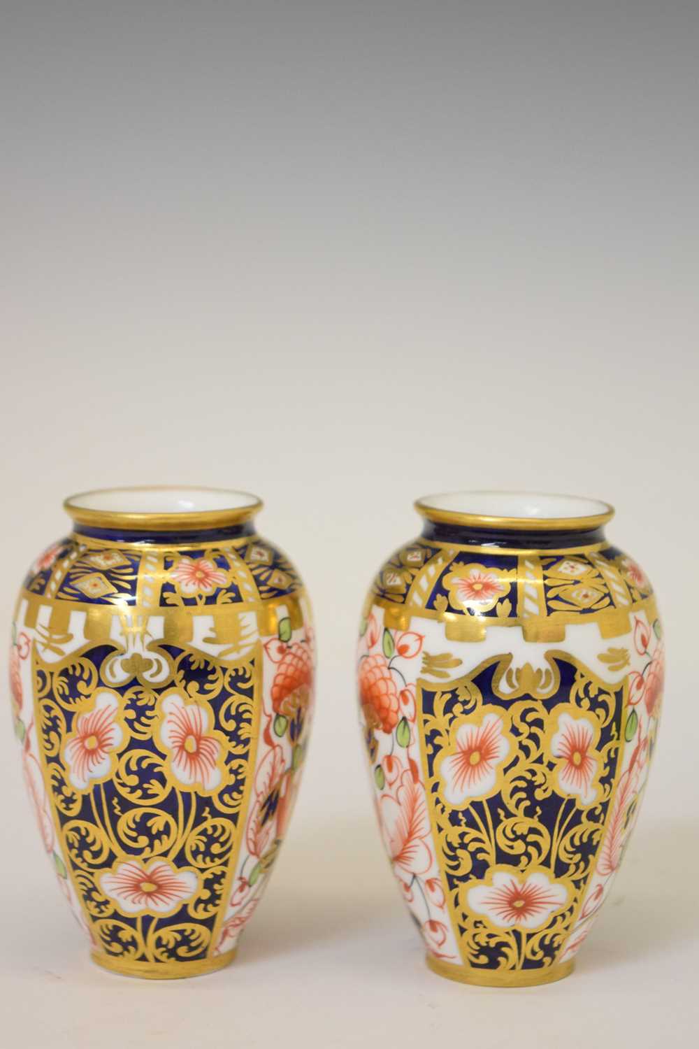 Pair of Royal Crown Derby Imari Witches pattern miniature vases - Image 13 of 16