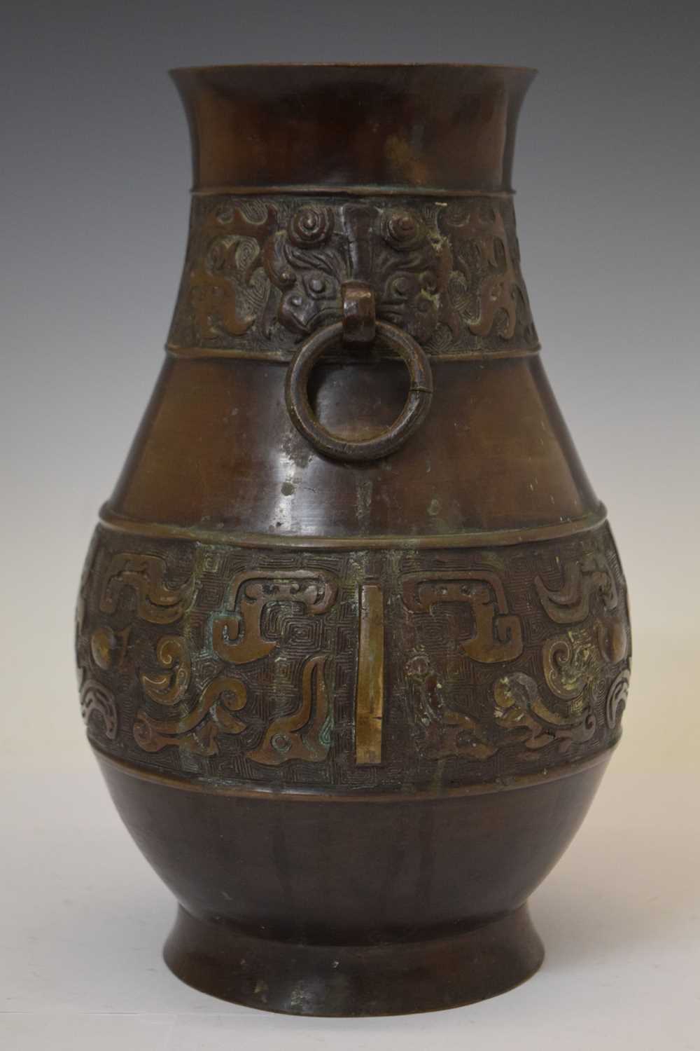 Chinese bronze Archaistic style vase - Image 7 of 11