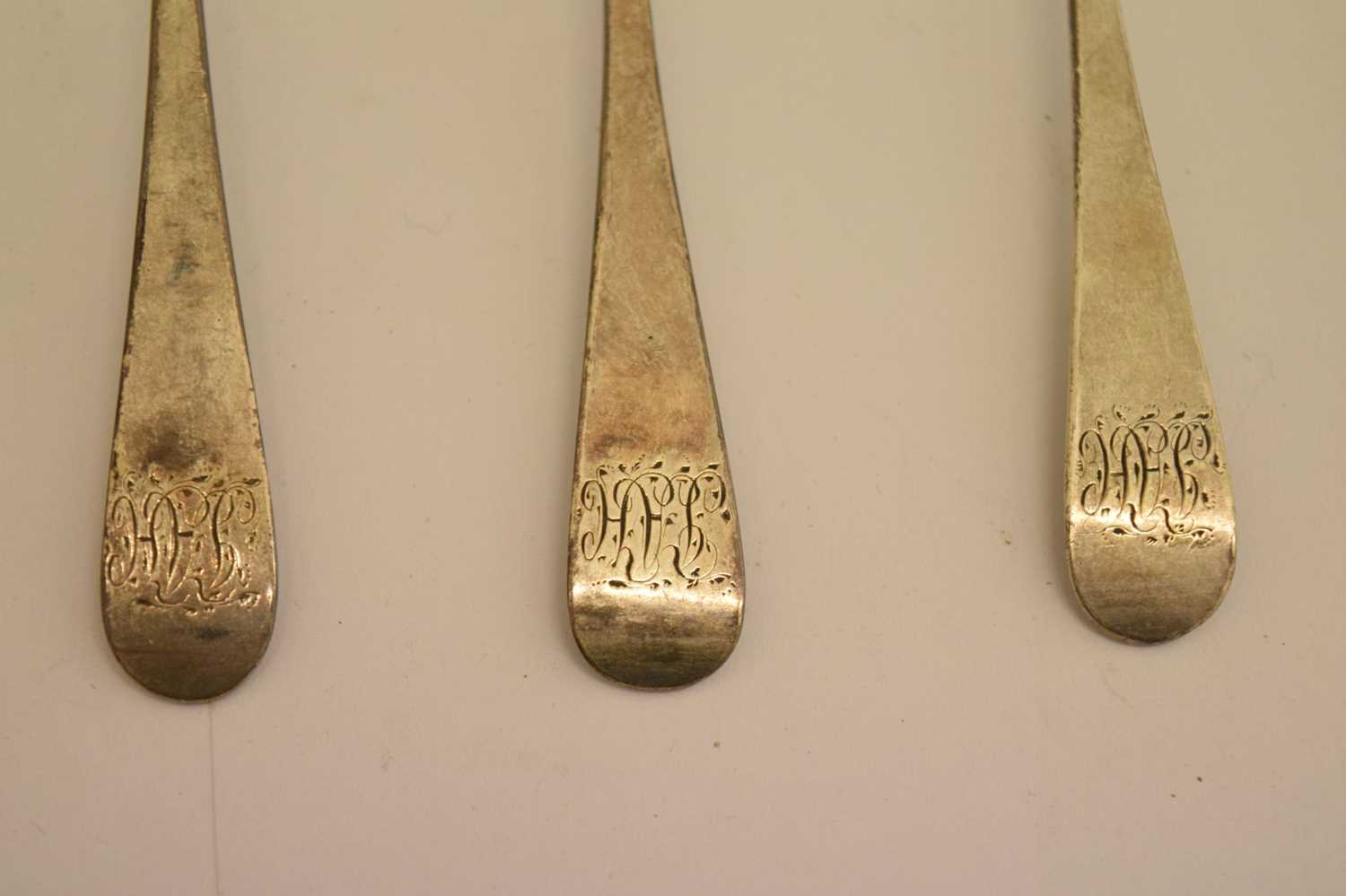 Set of six George III teaspoons, silver condiments, four napkin rings, etc - Image 4 of 11