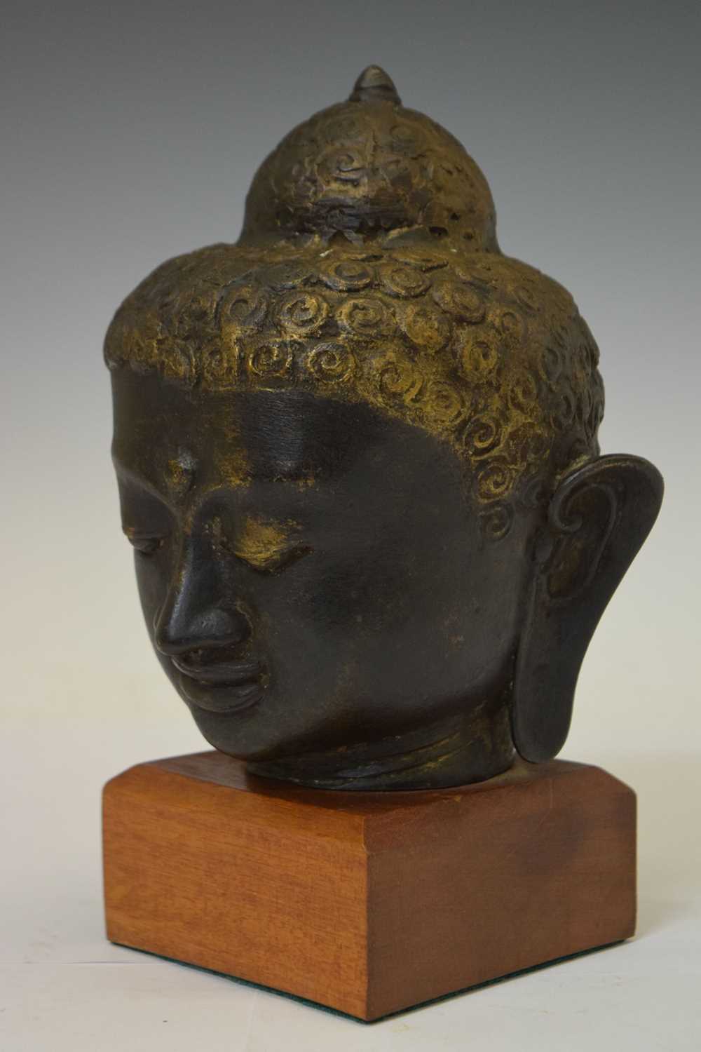 Bronzed bust of Buddha - Image 8 of 9