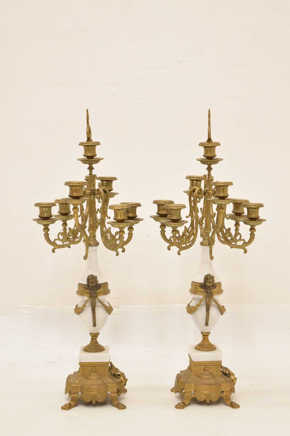 Reproduction French-style three-piece gilt metal and white marble clock garniture - Image 3 of 10