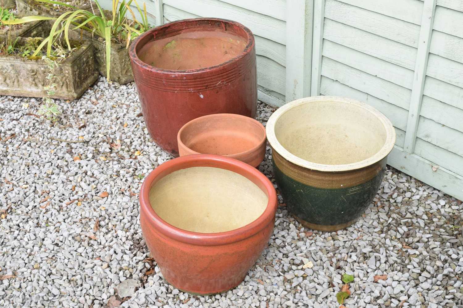 Three red glazed terracotta garden planters and a brown glazed example - Image 3 of 6