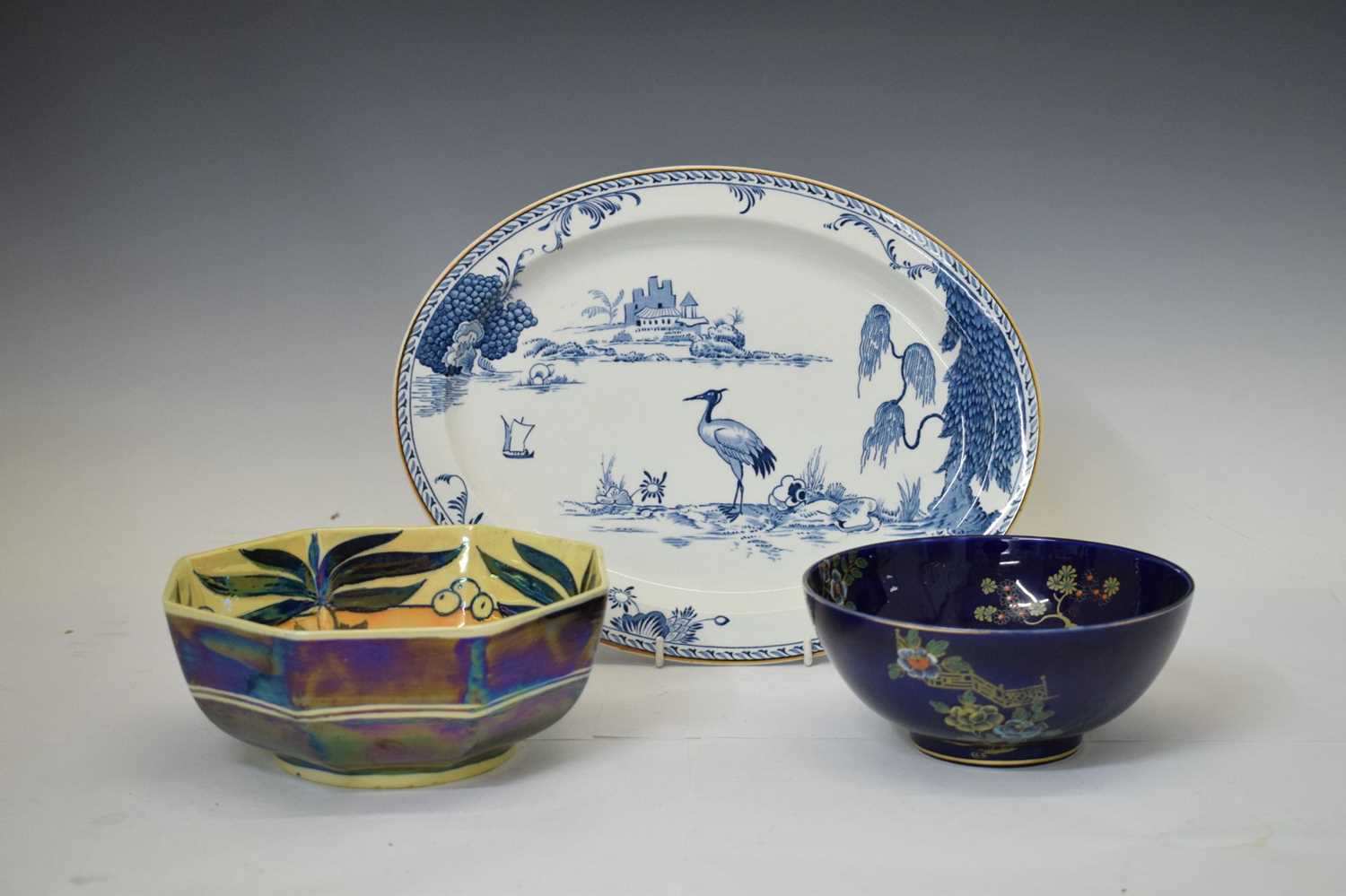 Frederick Rhead - Two Bursley ware bowls and a Woods ‘Manchu’ oval plate - Bild 2 aus 13