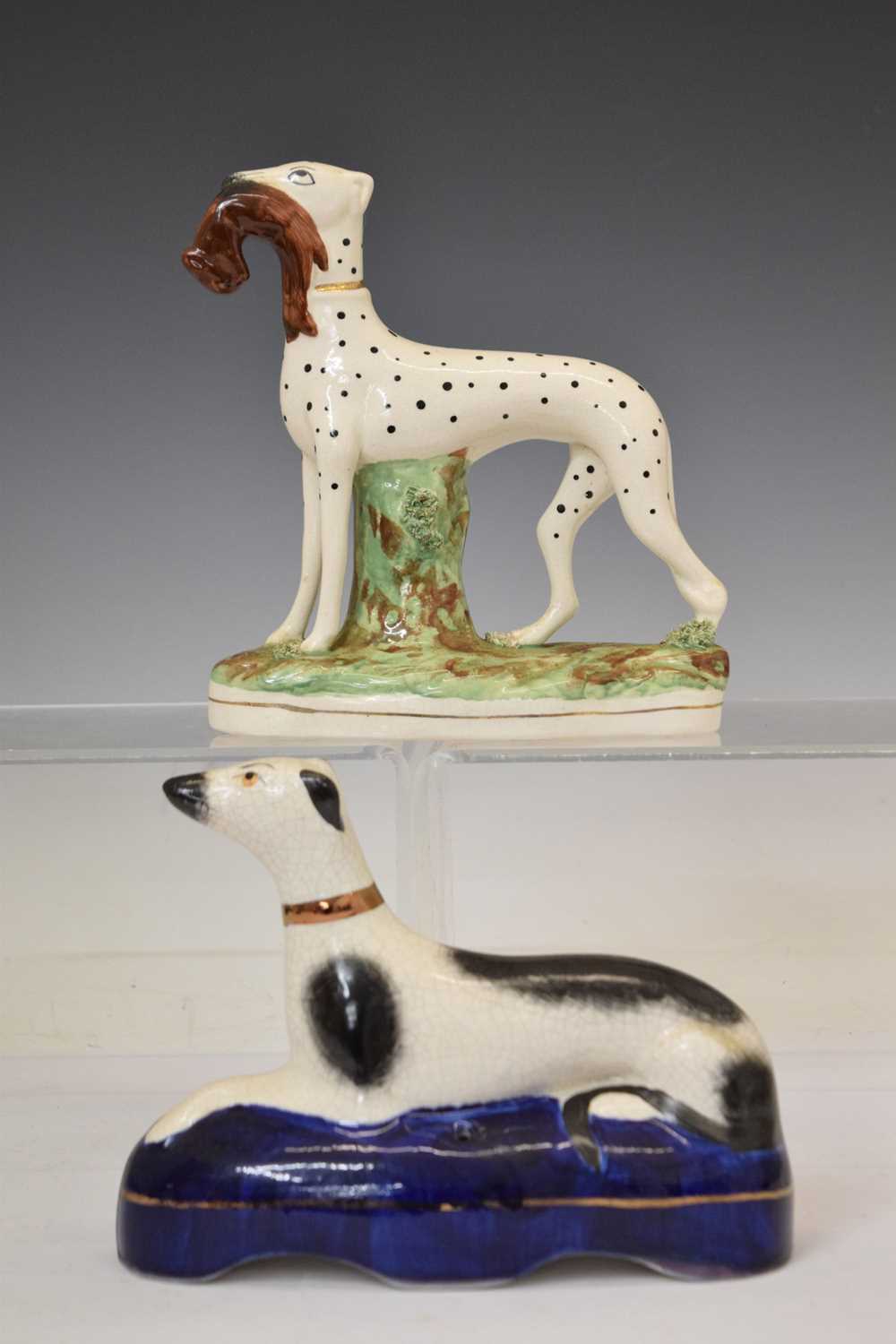 Group of assorted Staffordshire and Staffordshire-style dogs - Image 6 of 13