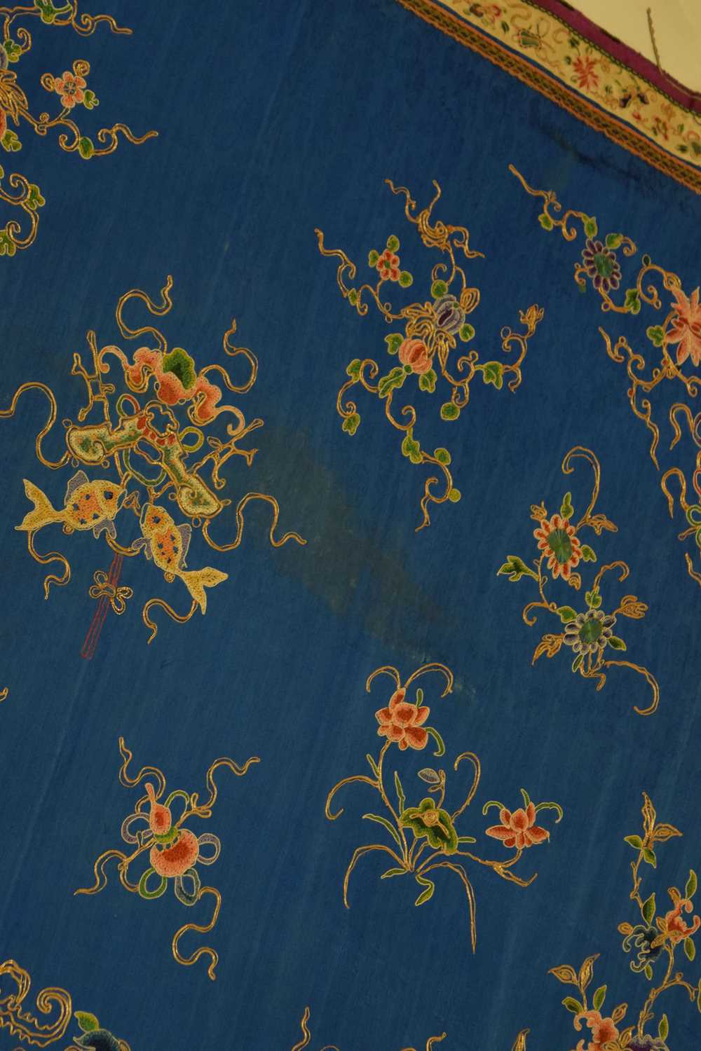 19th century Chinese silk wall hanging - Image 7 of 9