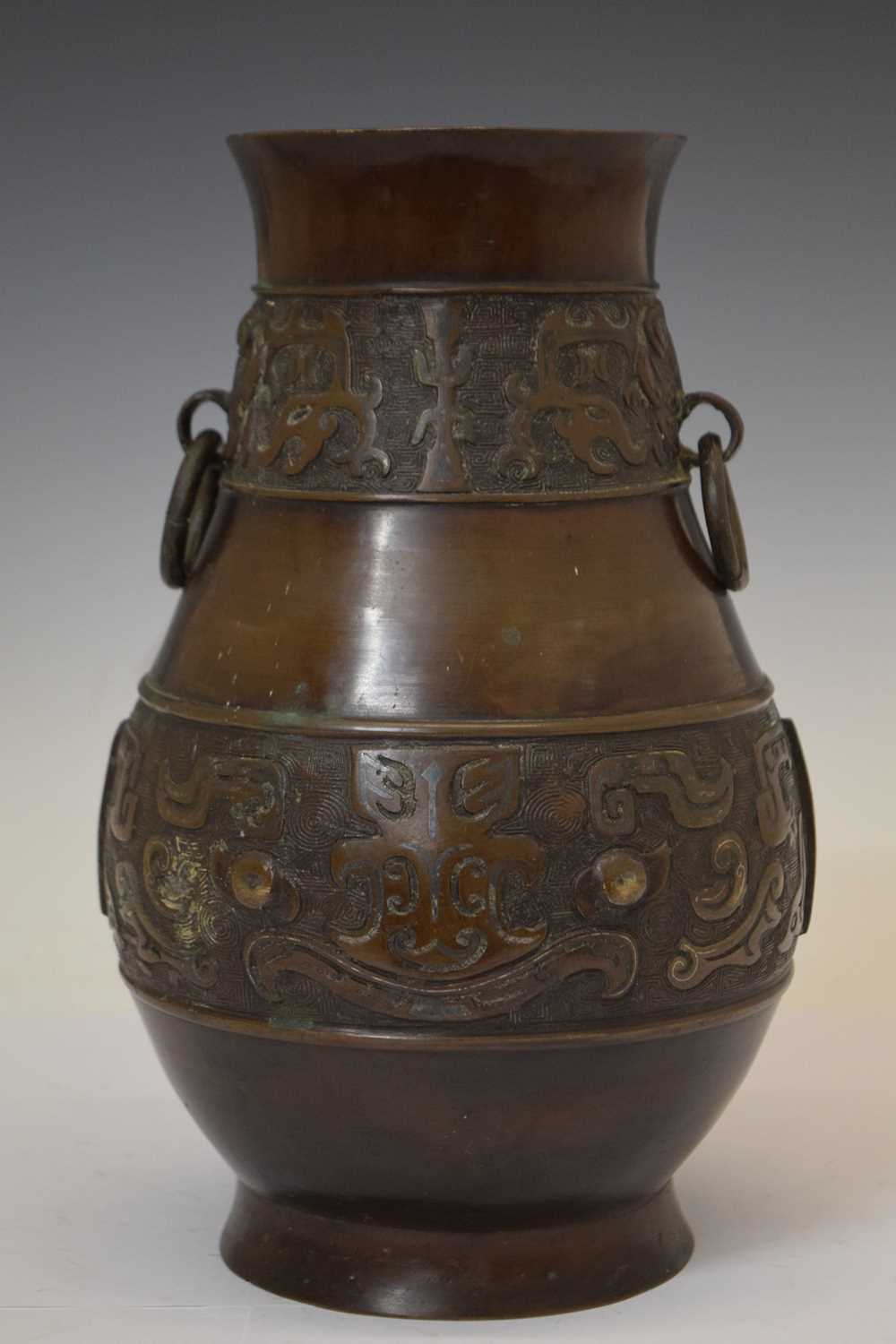 Chinese bronze Archaistic style vase - Image 5 of 11