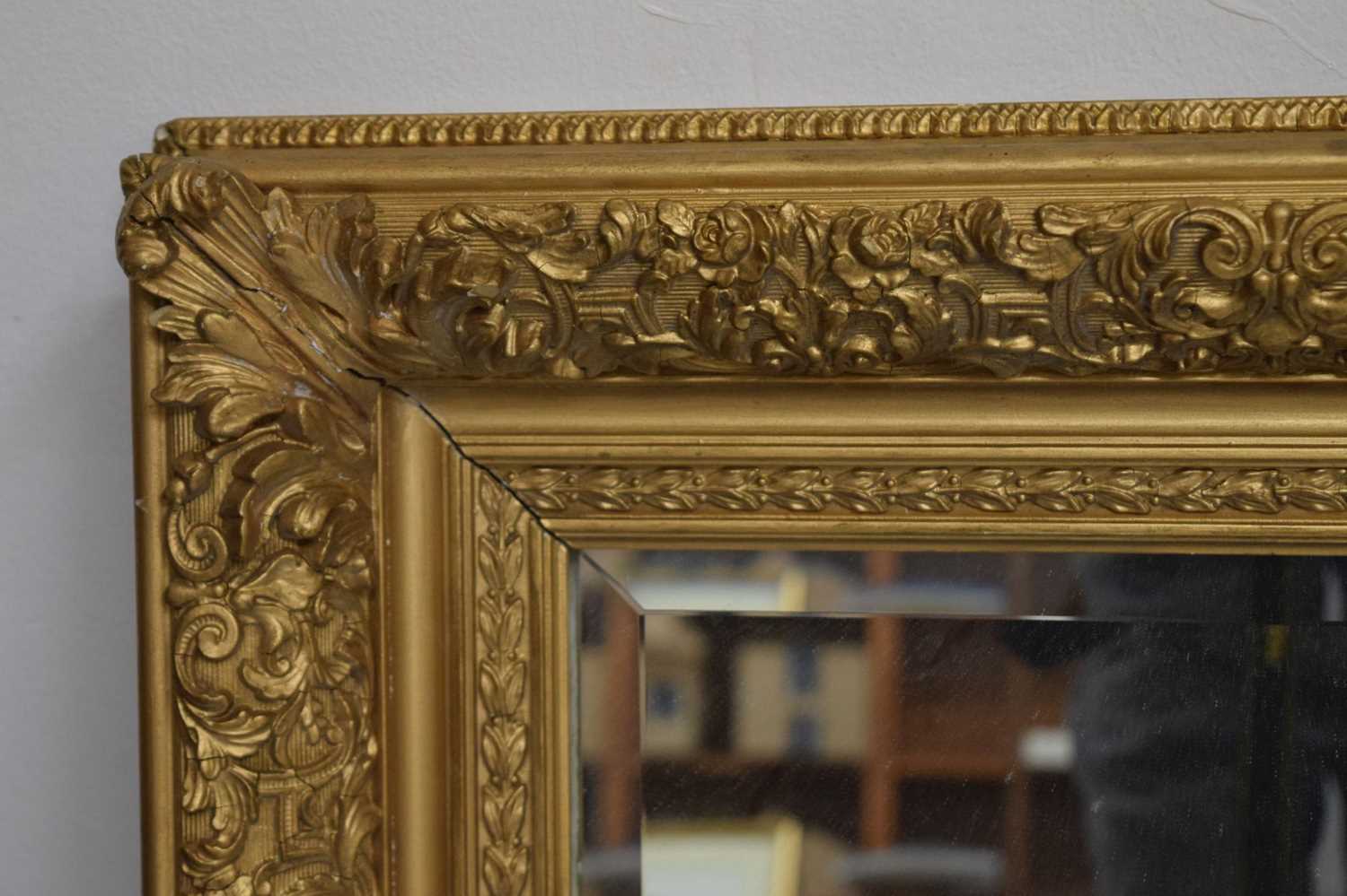 Gilt gesso picture frame, converted into a wall mirror - Image 4 of 8