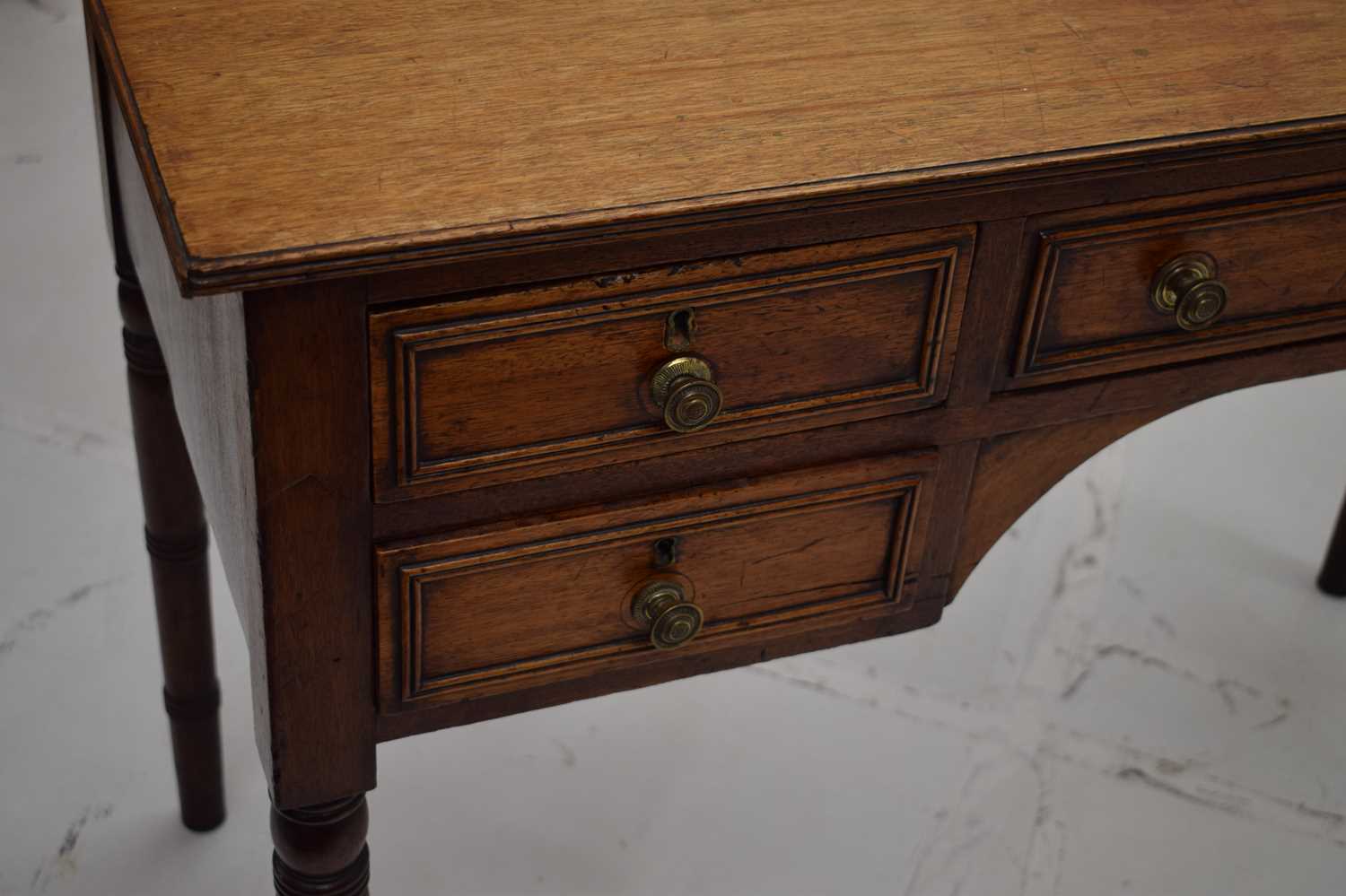 Early 19th century mahogany writing table - Image 8 of 8