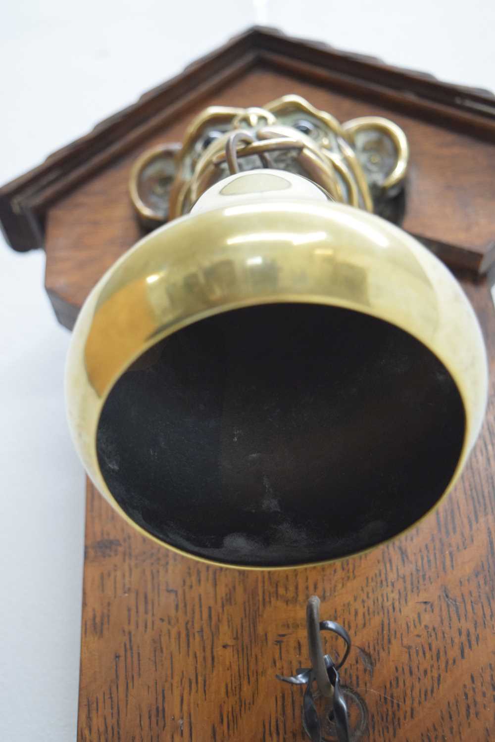 Victorian brass bulldog dinner gong - Image 4 of 5
