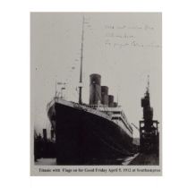 Titanic Interest - Milvina Dean signed photograph