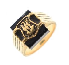 Unmarked yellow metal signet type ring