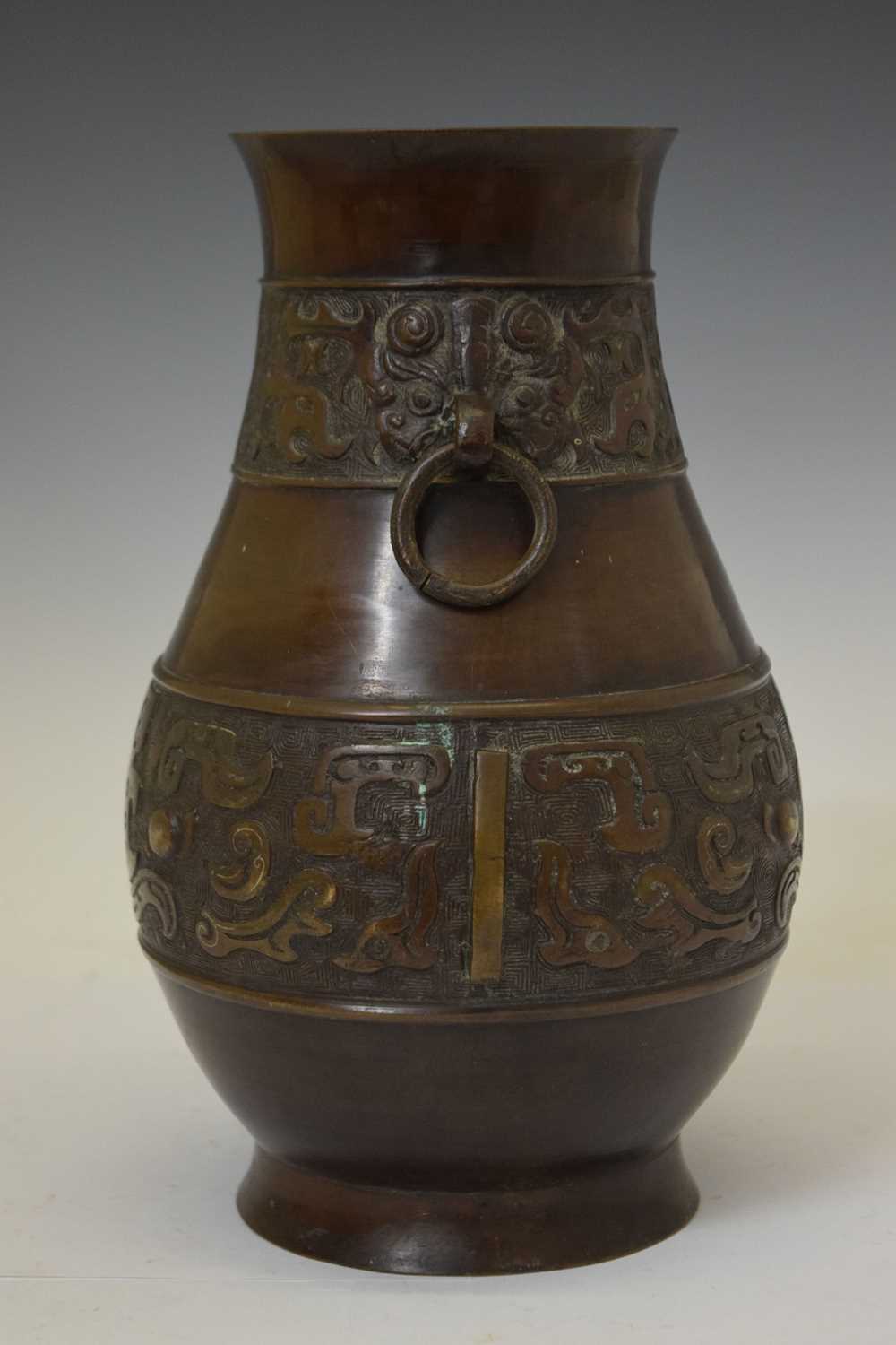 Chinese bronze Archaistic style vase - Image 3 of 11