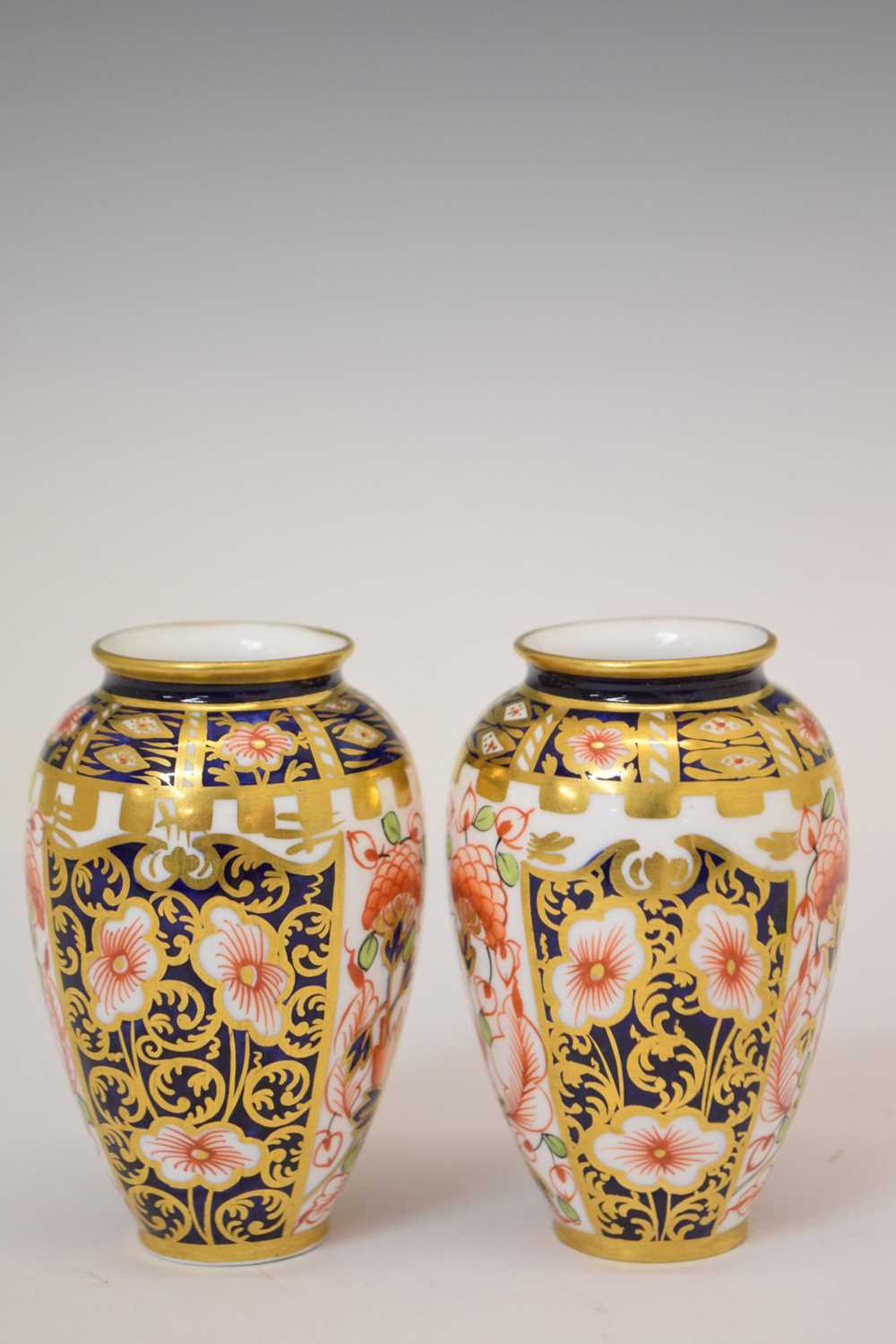 Pair of Royal Crown Derby Imari Witches pattern miniature vases - Image 15 of 16