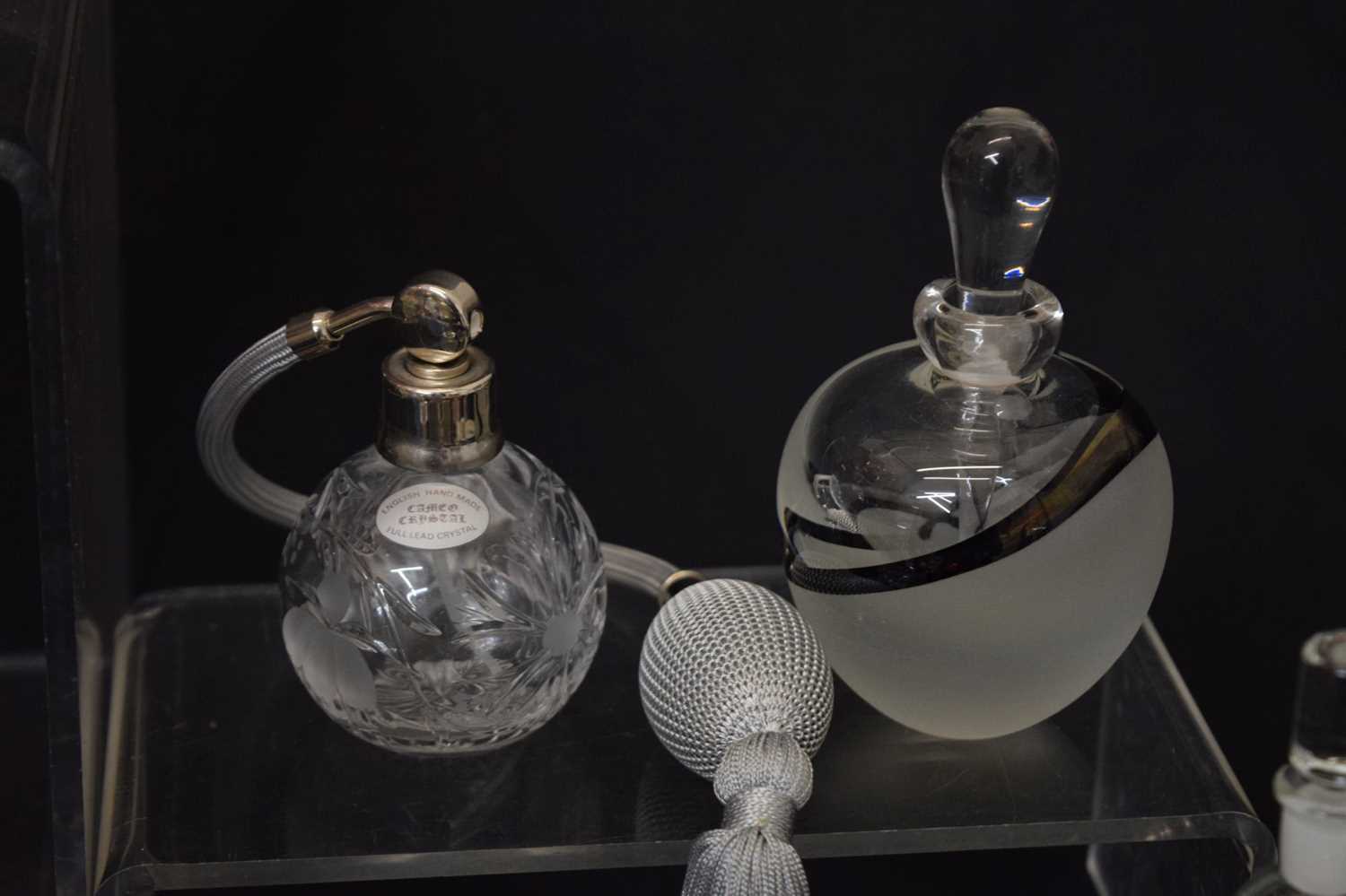 Quantity of modern glass scent and perfume bottles - Image 8 of 14