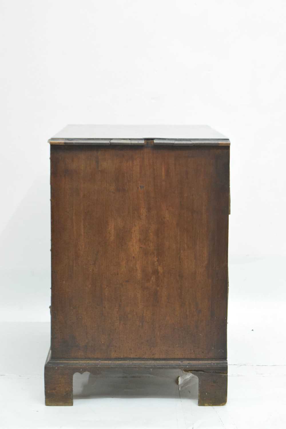 George III mahogany chest of drawers - Image 7 of 11