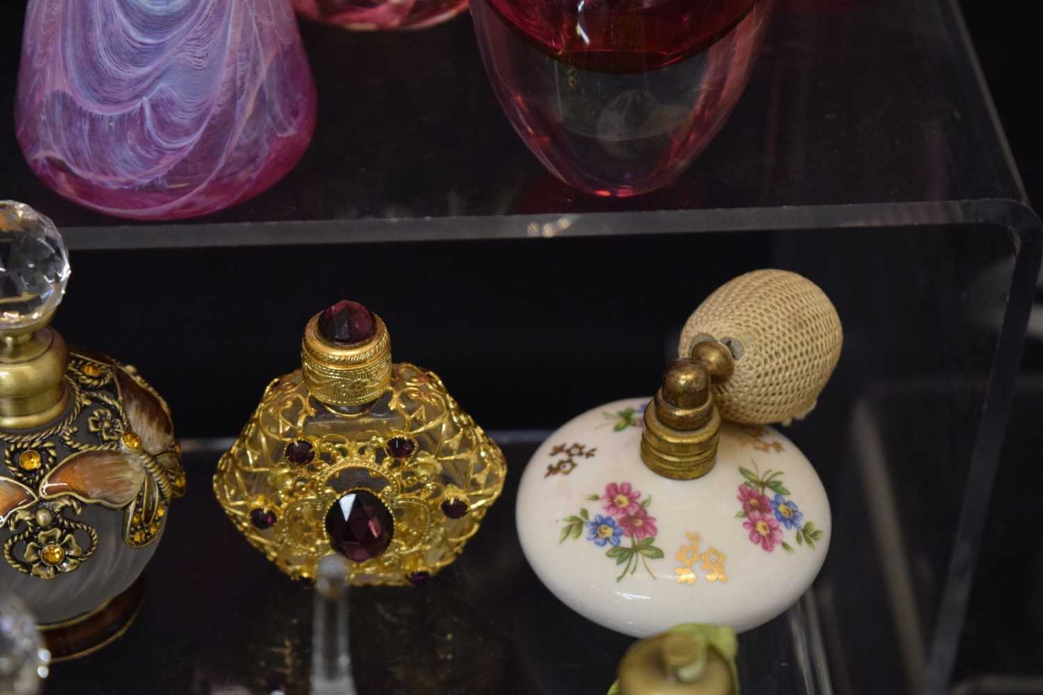 Quantity of modern glass scent and perfume bottles - Image 12 of 14