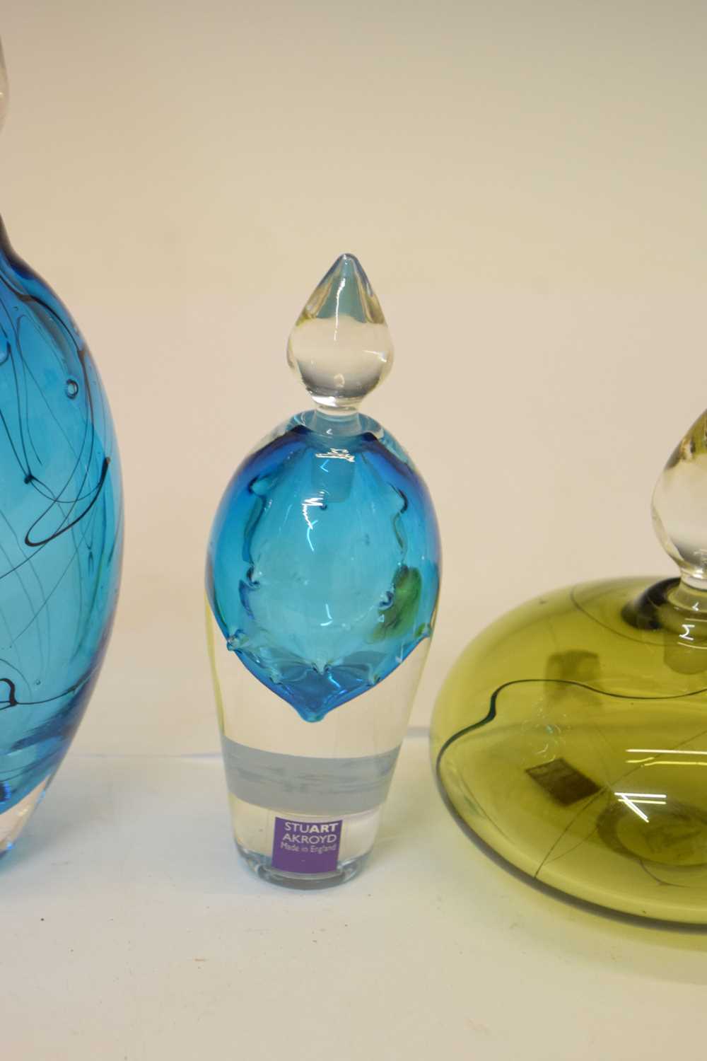 Stuart Akroyd - Studio glass - Four scent bottles - Image 4 of 14