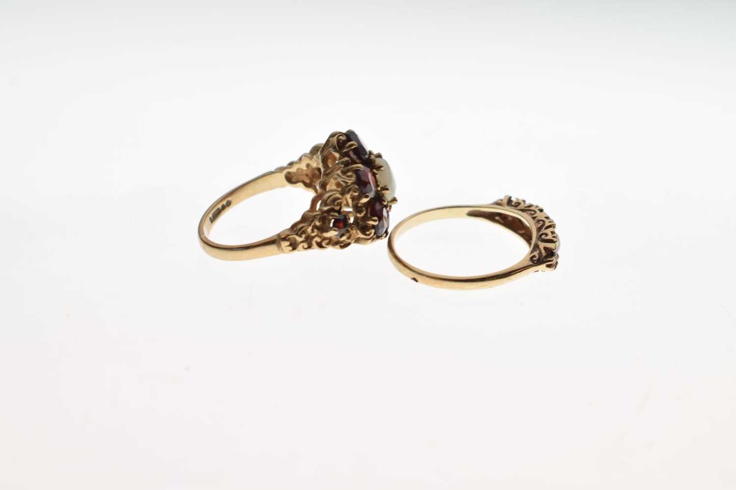 Two 9ct gold, garnet and opal dress rings - Image 5 of 7