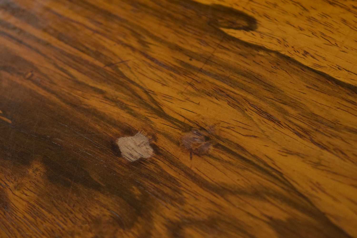 Early Victorian rosewood tilt-top centre or breakfast table - Image 8 of 8