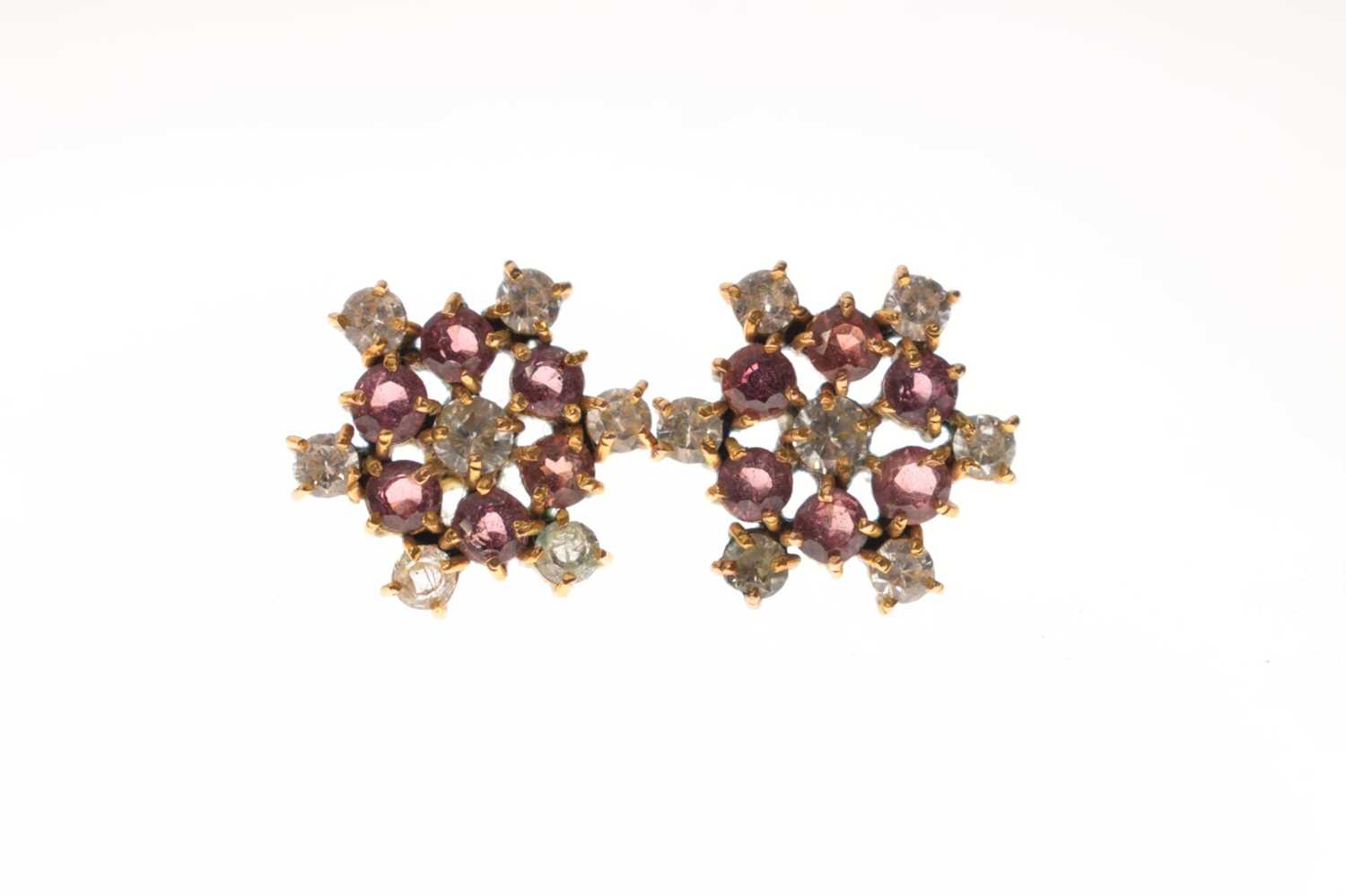 9ct gold ruby cluster ring and pair of gem-set cluster ear studs - Image 2 of 10