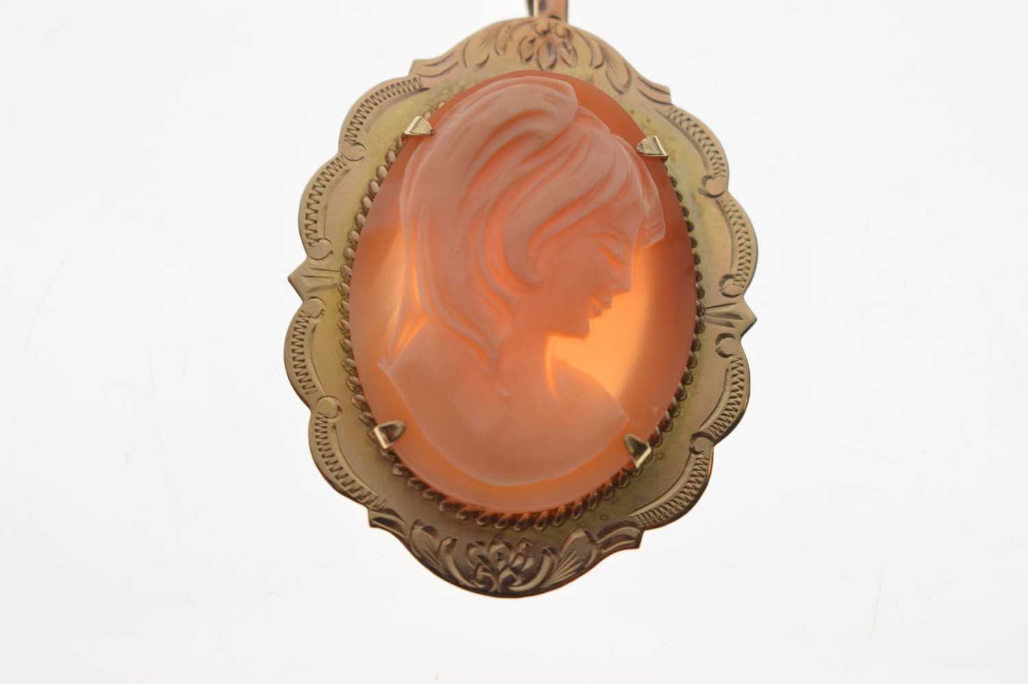 9ct gold cameo brooch plus earrings - Image 4 of 6