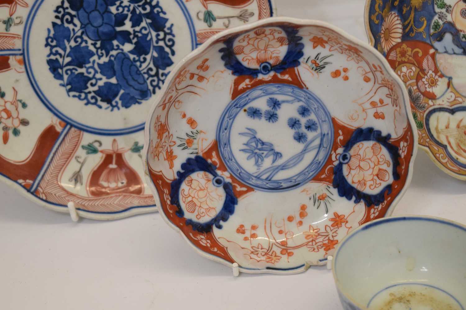 Quantity of Japanese Imari porcelain - Image 6 of 17