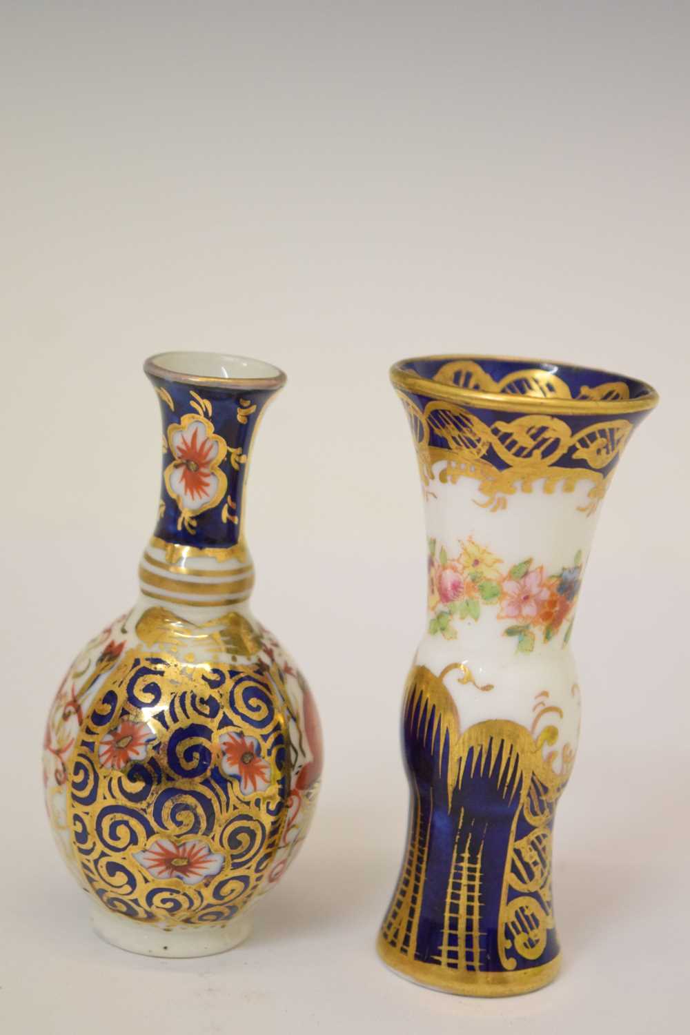 Pair of Royal Crown Derby Imari Witches pattern miniature vases - Image 5 of 16