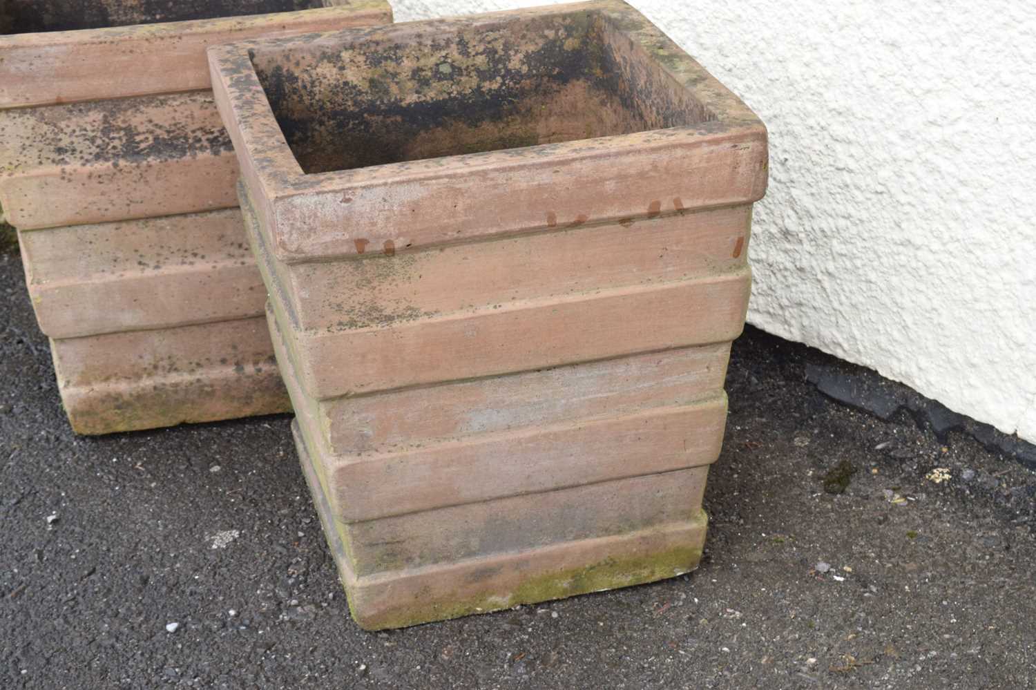 Pair of terracotta garden planters of square tapered form - Image 3 of 5