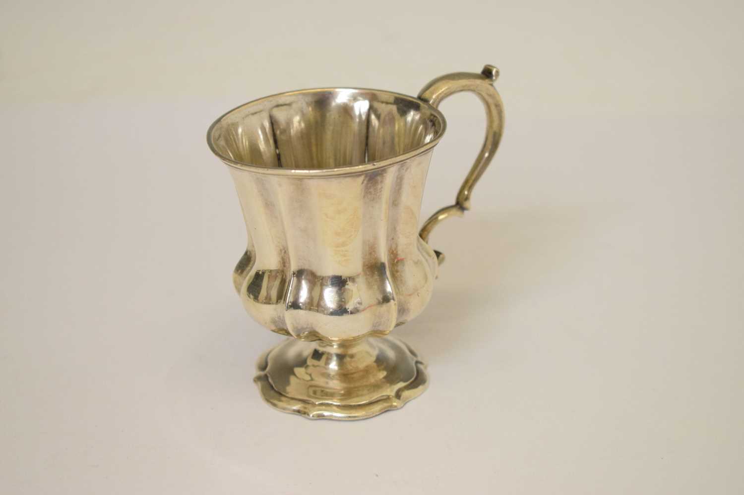 George IV silver Christening mug with fluted bowl and scroll handle - Image 6 of 7