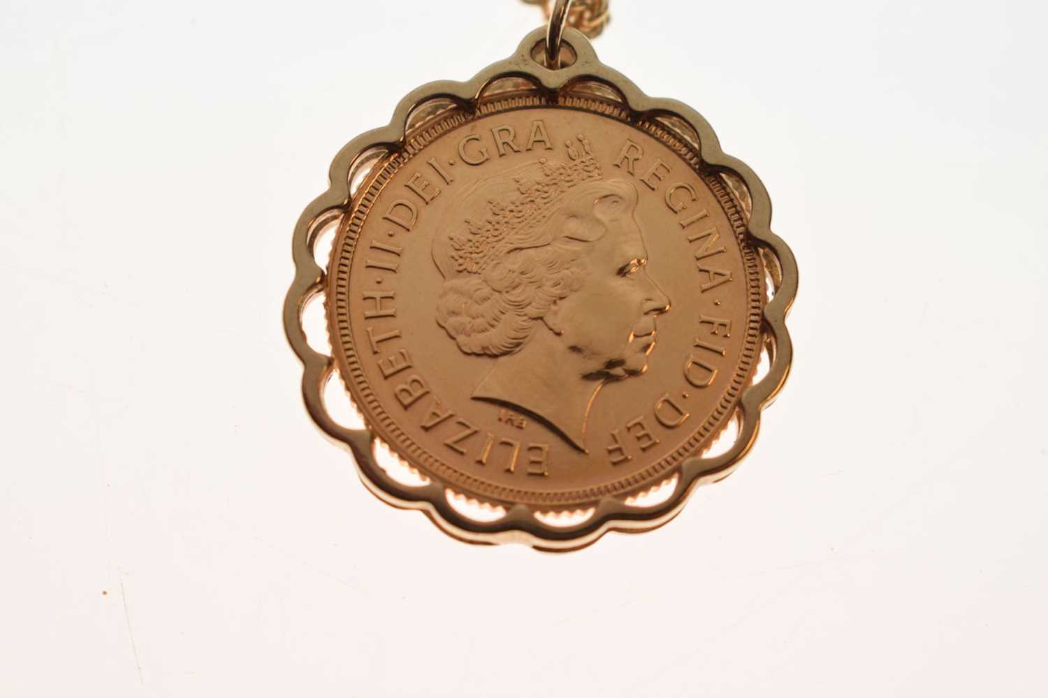 Elizabeth II gold sovereign, 2000 - Image 4 of 7