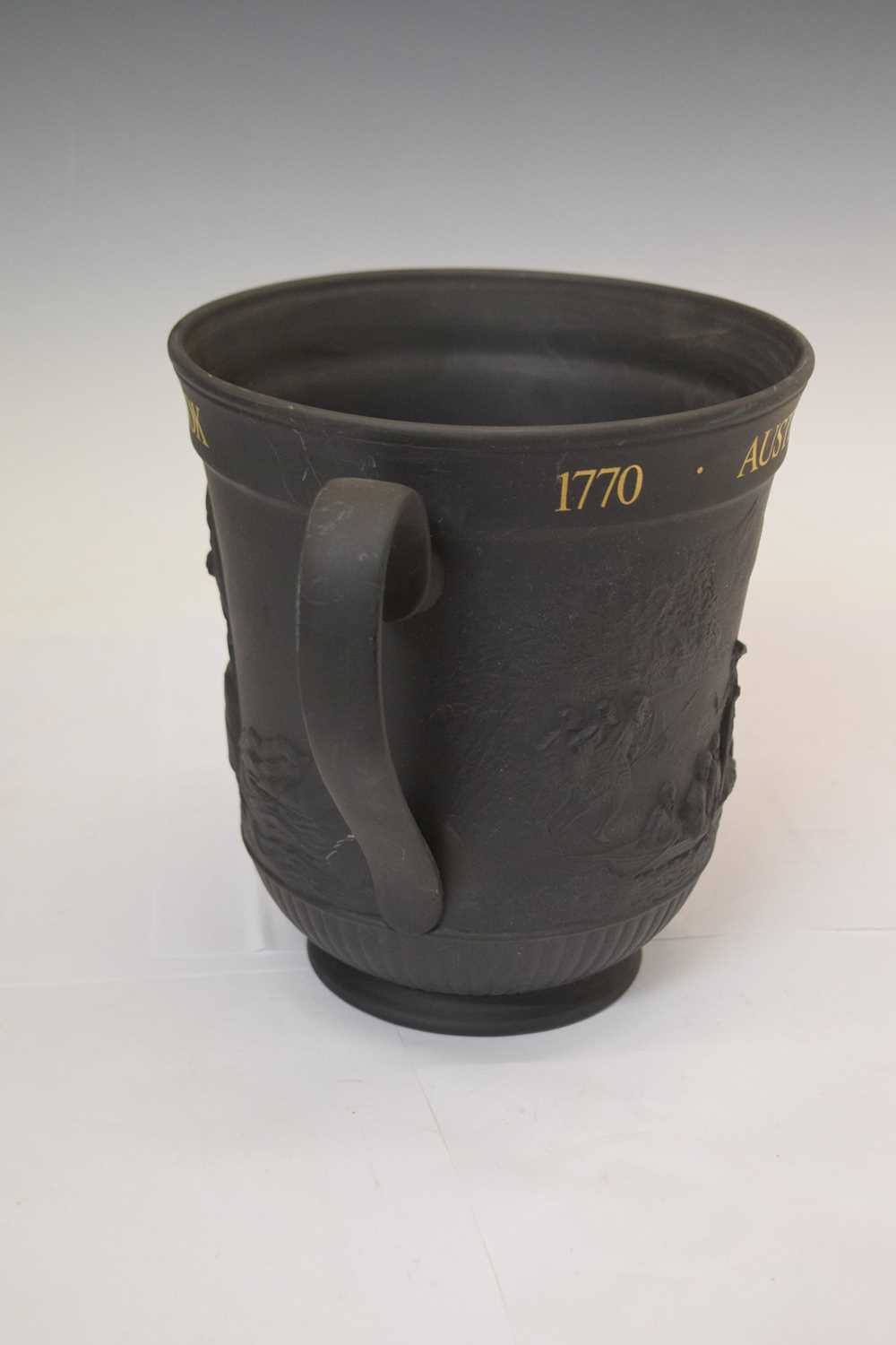 Royal Doulton - Black basalt limited edition Captain Cook Bicentenary loving cup - Image 4 of 6