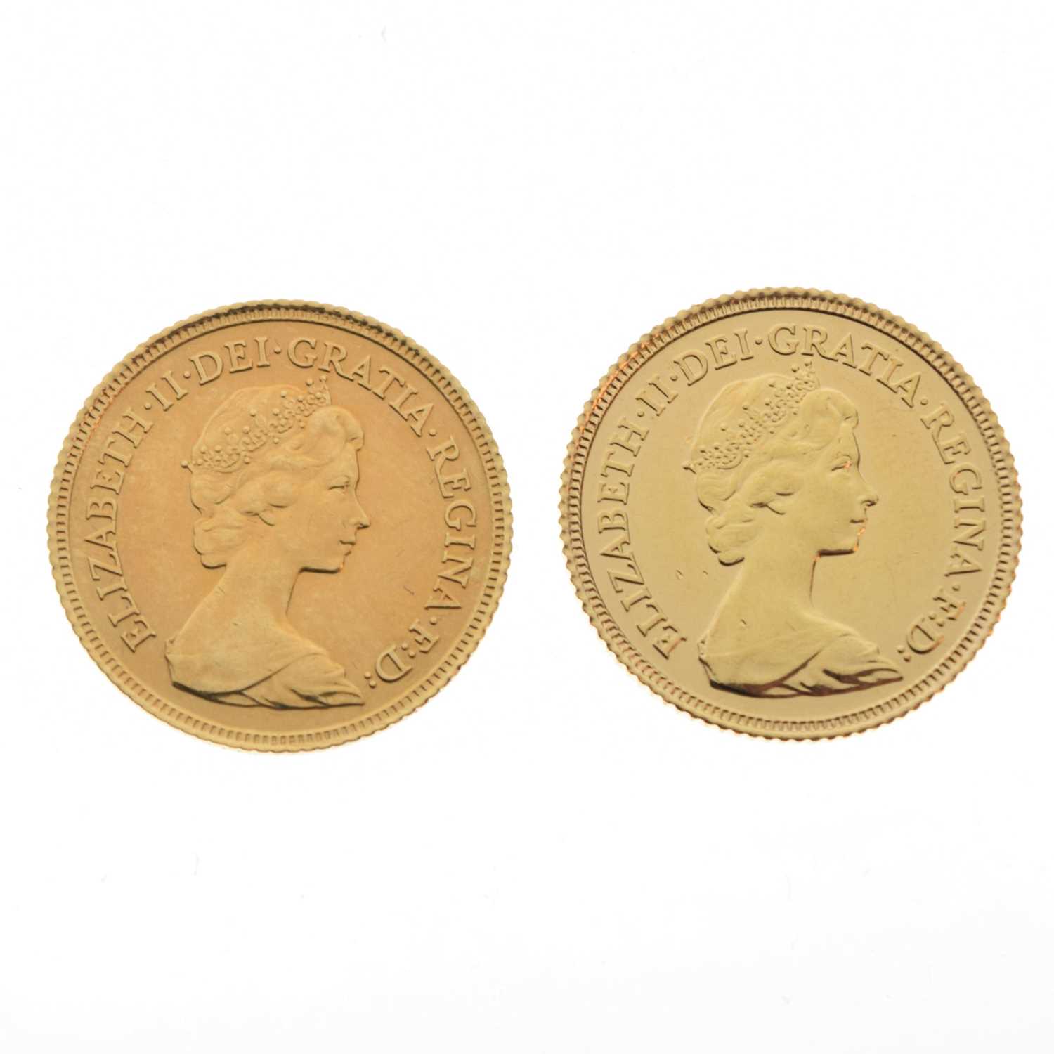 Two Elizabeth II gold half sovereigns, 1982 - Image 2 of 5