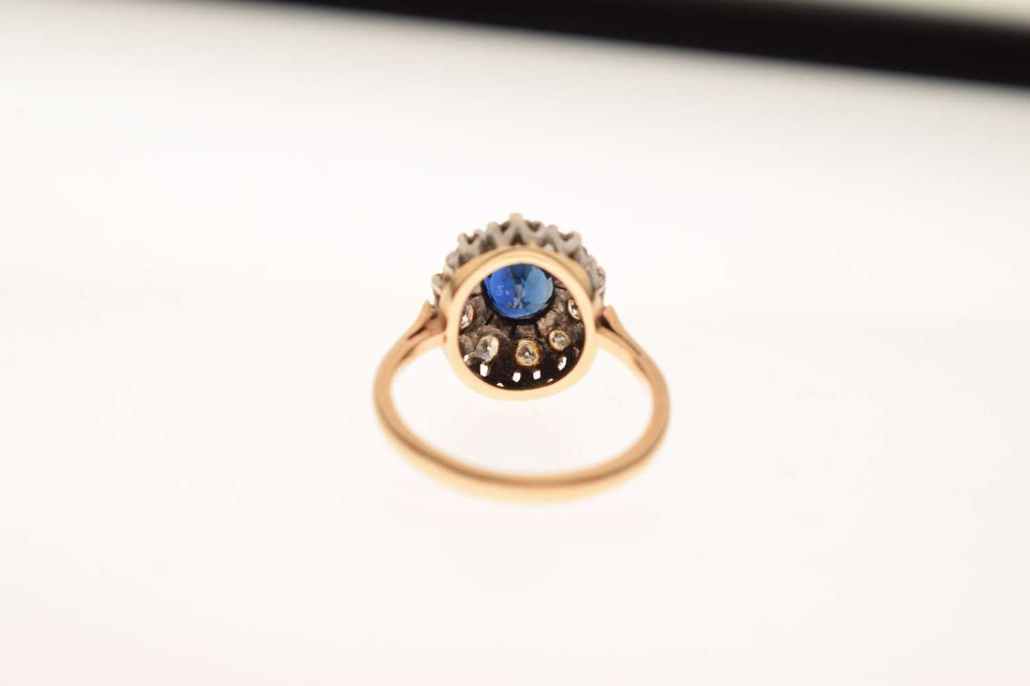 Sapphire and diamond cluster ring - Image 4 of 6