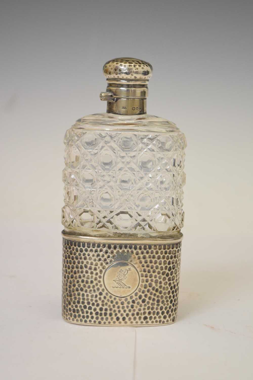 Late Victorian silver and cut glass hip flask - Image 4 of 7