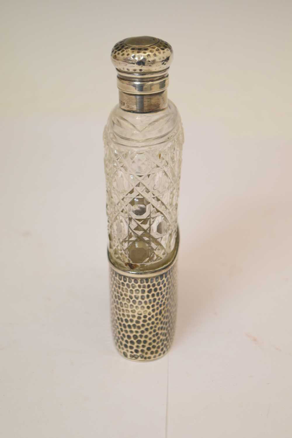 Late Victorian silver and cut glass hip flask - Image 6 of 7